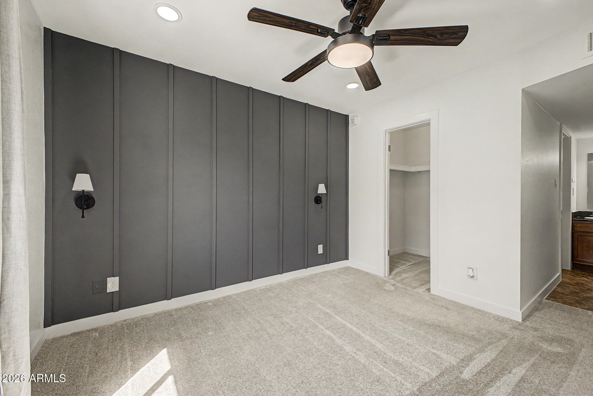 LAS COLINAS - Residential