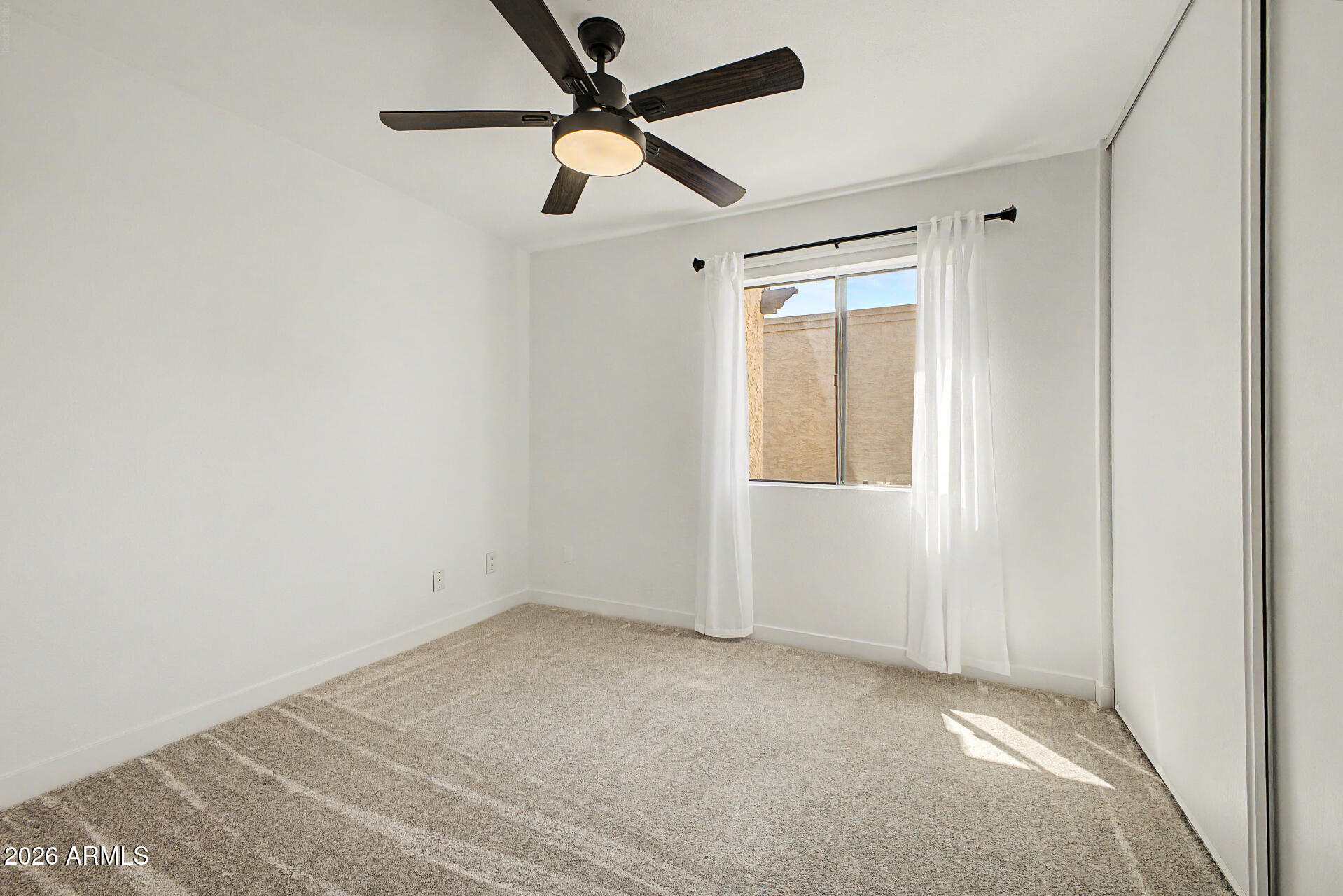 LAS COLINAS - Residential