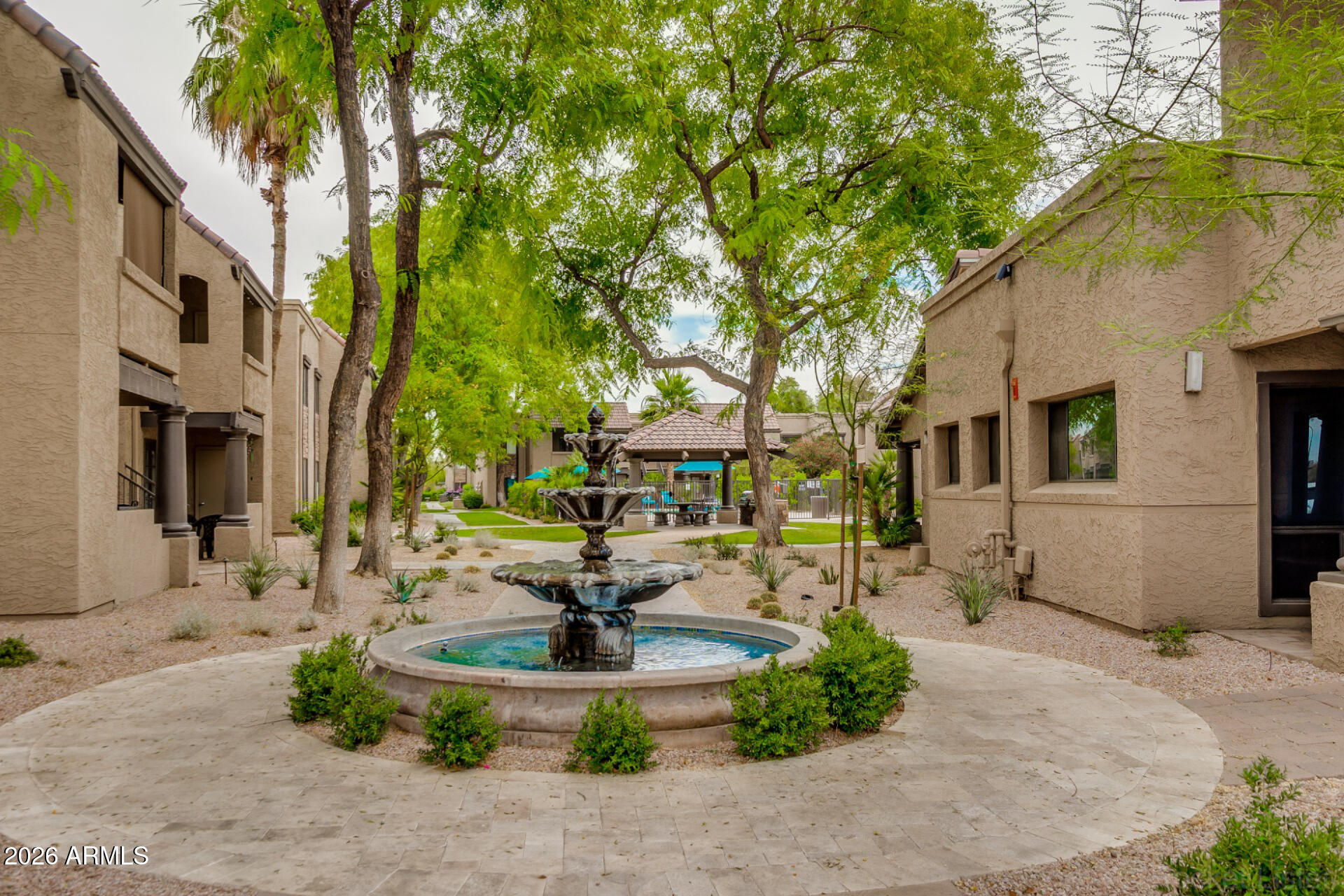 LAS COLINAS - Residential