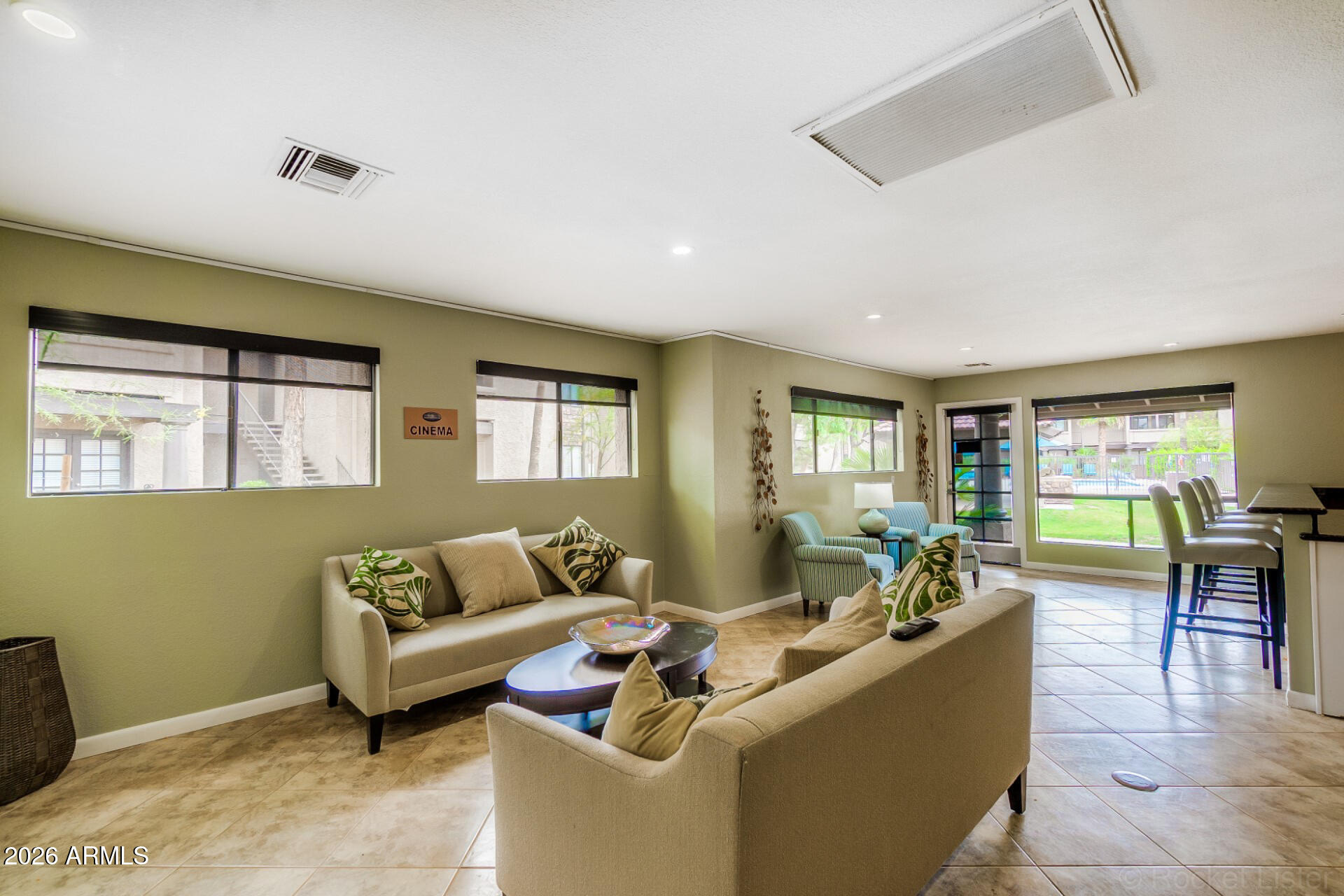 LAS COLINAS - Residential