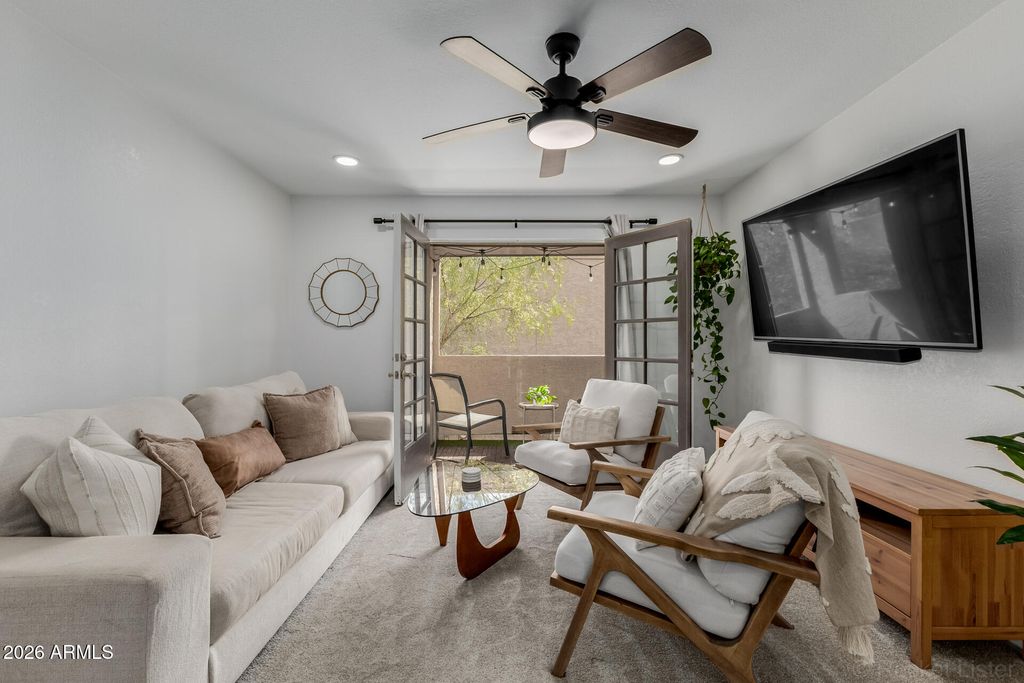 Photo of 5995 N 78th Street #2094, Scottsdale, AZ 85250 (MLS # 6997250)