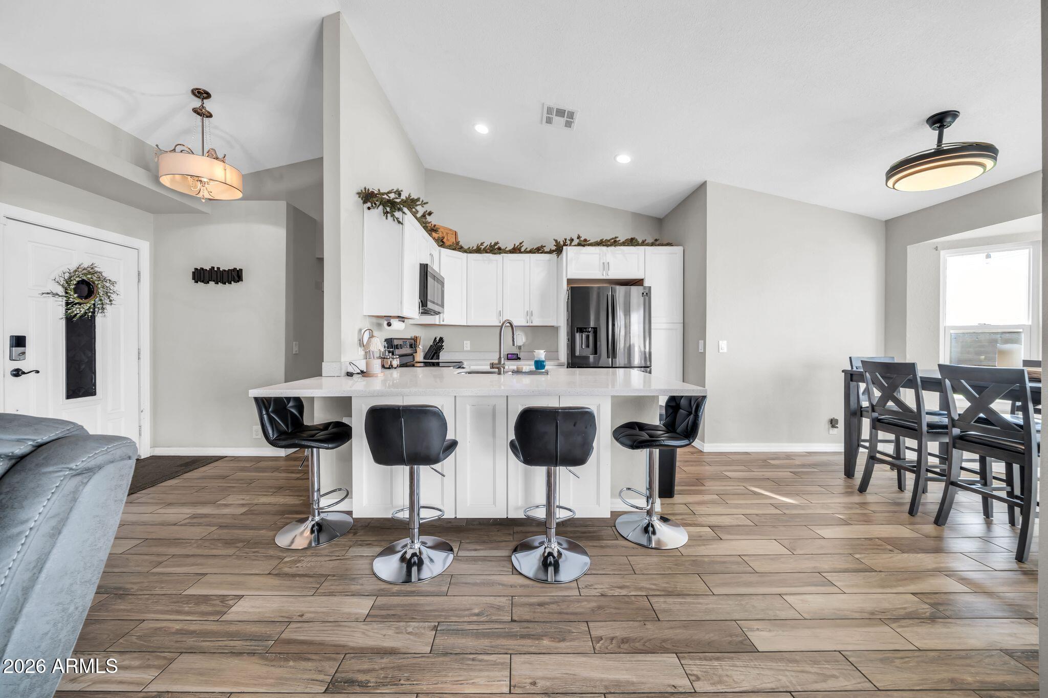 8915 W LAS PALMARITAS Drive