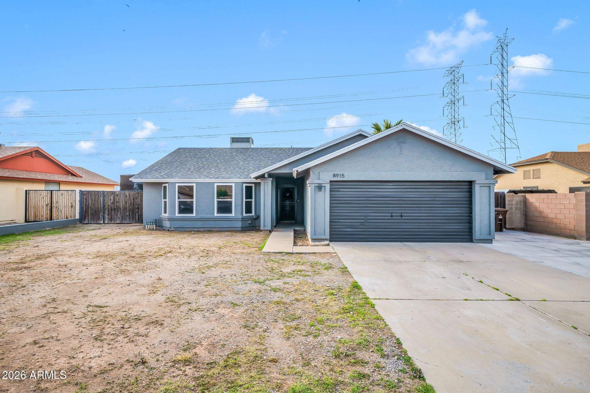 8915 W LAS PALMARITAS Drive