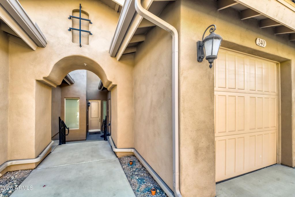 Photo of 15550 S 5th Avenue #240, Phoenix, AZ 85045 (MLS # 6977097)