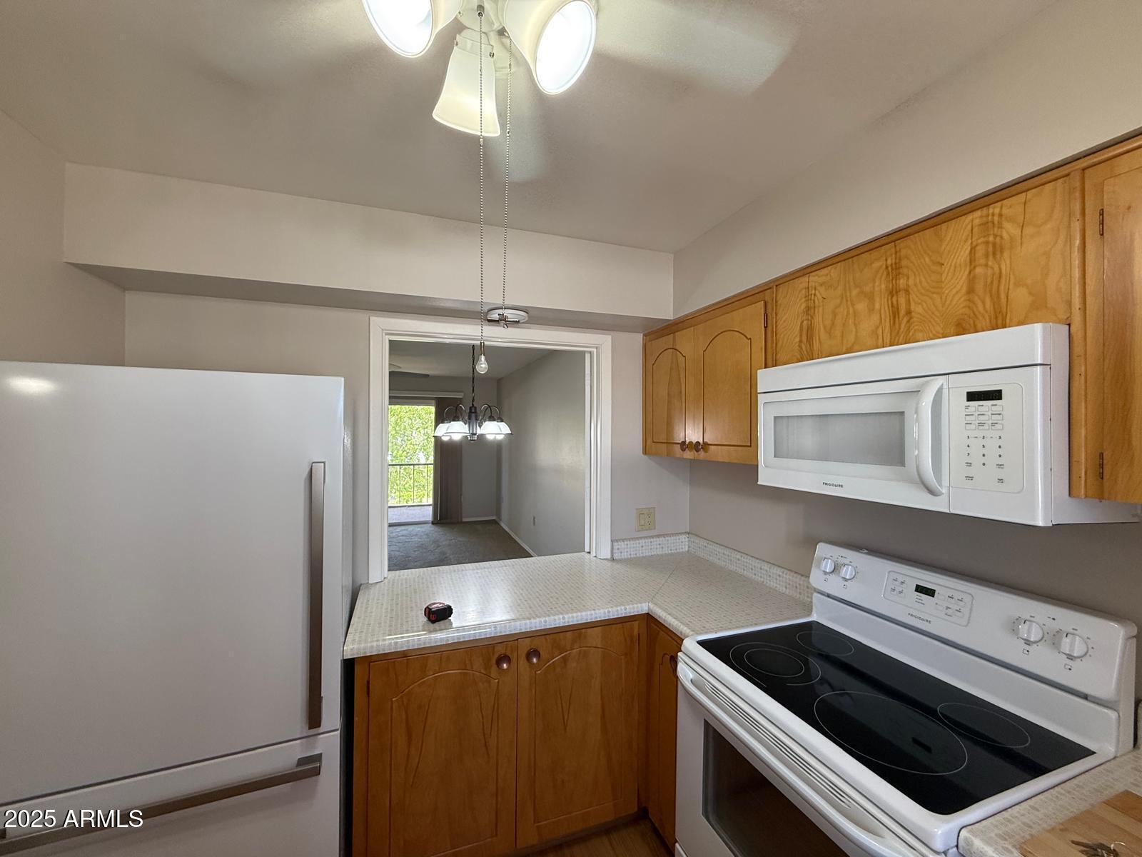 131 N HIGLEY Road 215
