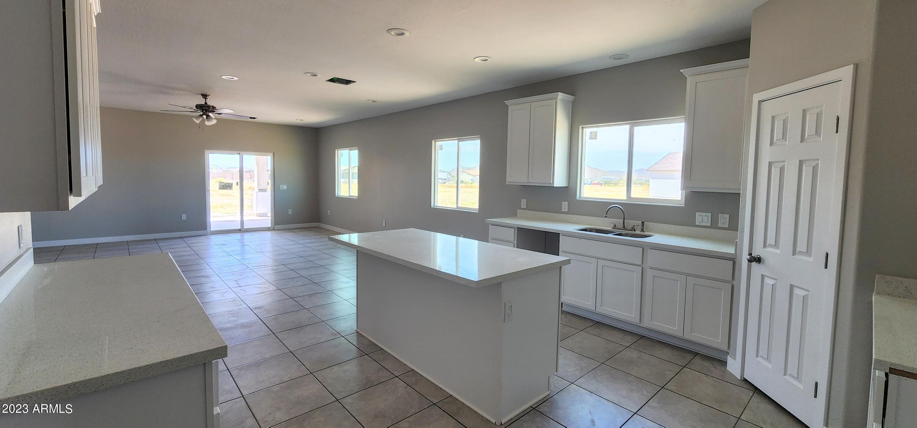 Photo 7 of 31 of 20411 W MOUNTAIN SAGE Drive house