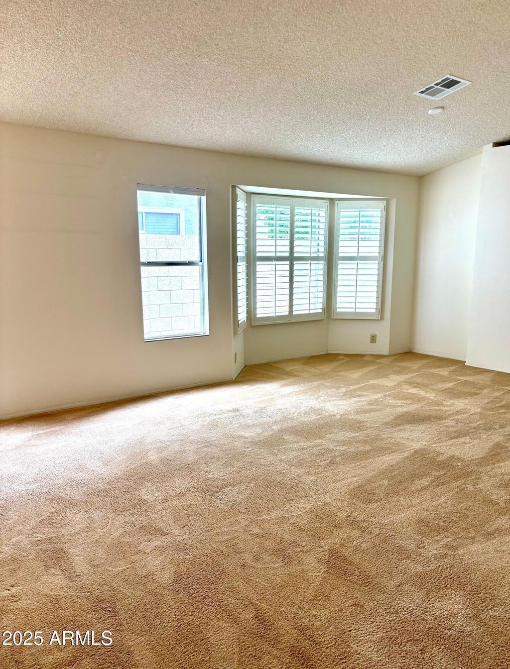 Photo of 4047 W Camino Vivaz, Glendale, AZ 85310 (MLS # 6931642)