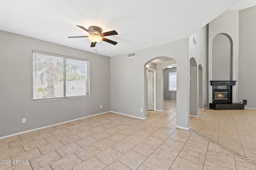 Photo of 11209 W Cambridge Avenue, Avondale, AZ 85392 (MLS # 6914813)