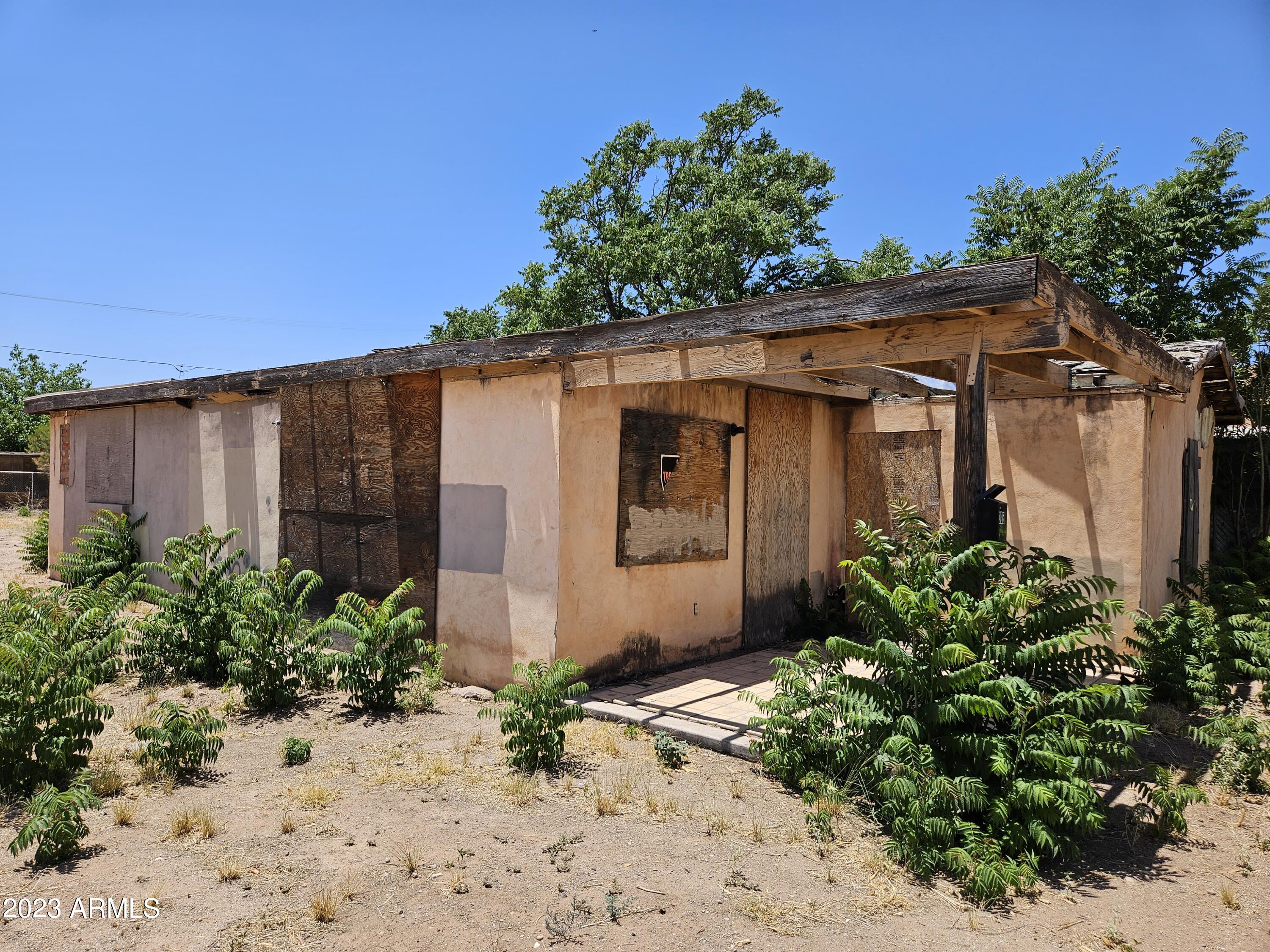 Douglas - Residential