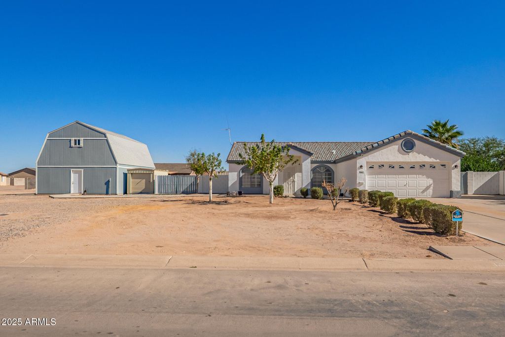 Photo of 13067 S Del Rio Road, Arizona City, AZ 85123 (MLS # 6937648)