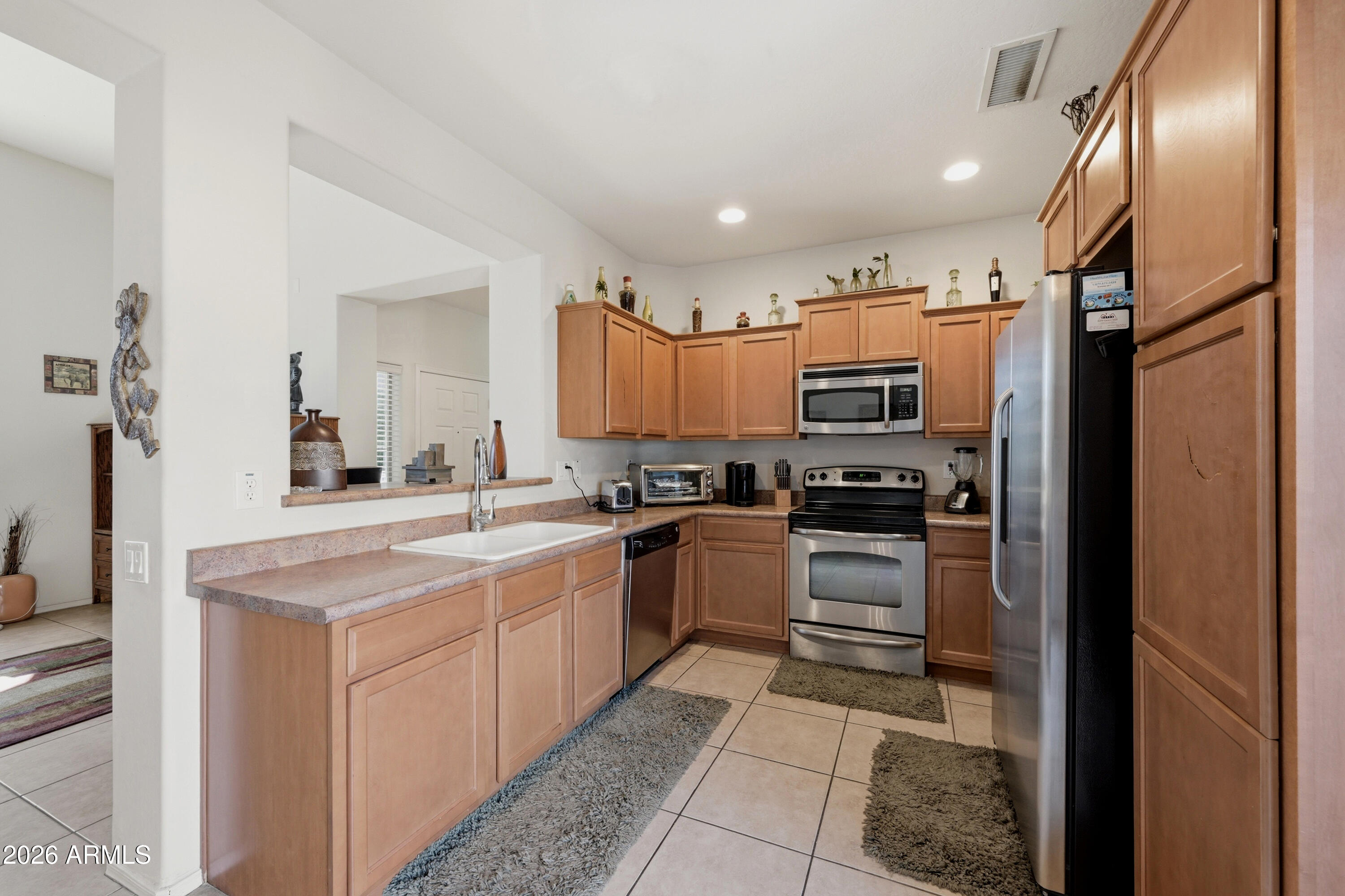 8429 W VERNON Avenue