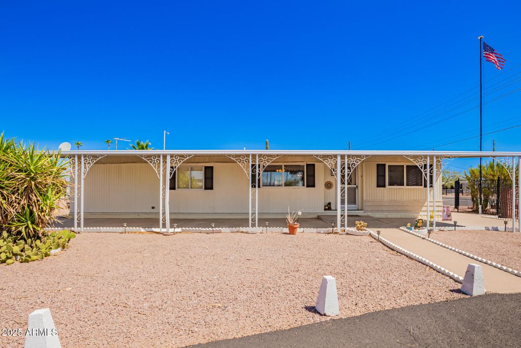 Photo of 1030 N Delaware Drive #31, Apache Junction, AZ 85120 (MLS # 6898507)