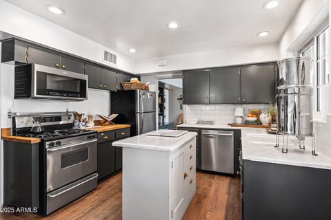 Photo of 4631 E Pinchot Avenue, Phoenix, AZ 85018 (MLS # 6953742)