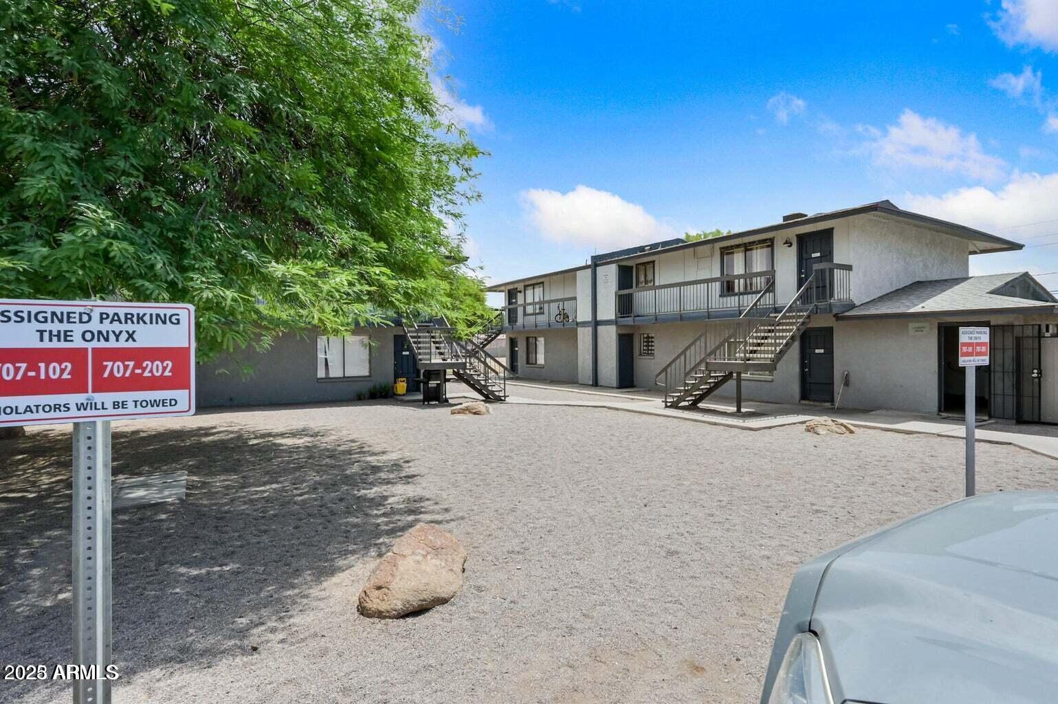717 E ROESER Road 101