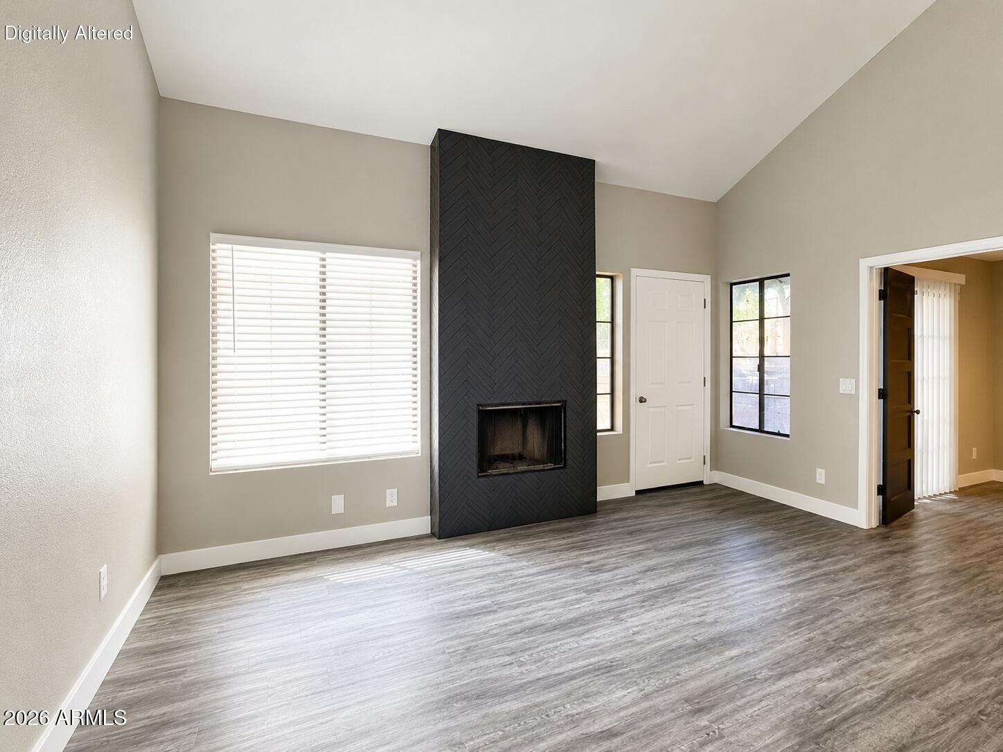 819 N COLLEGE Avenue F102