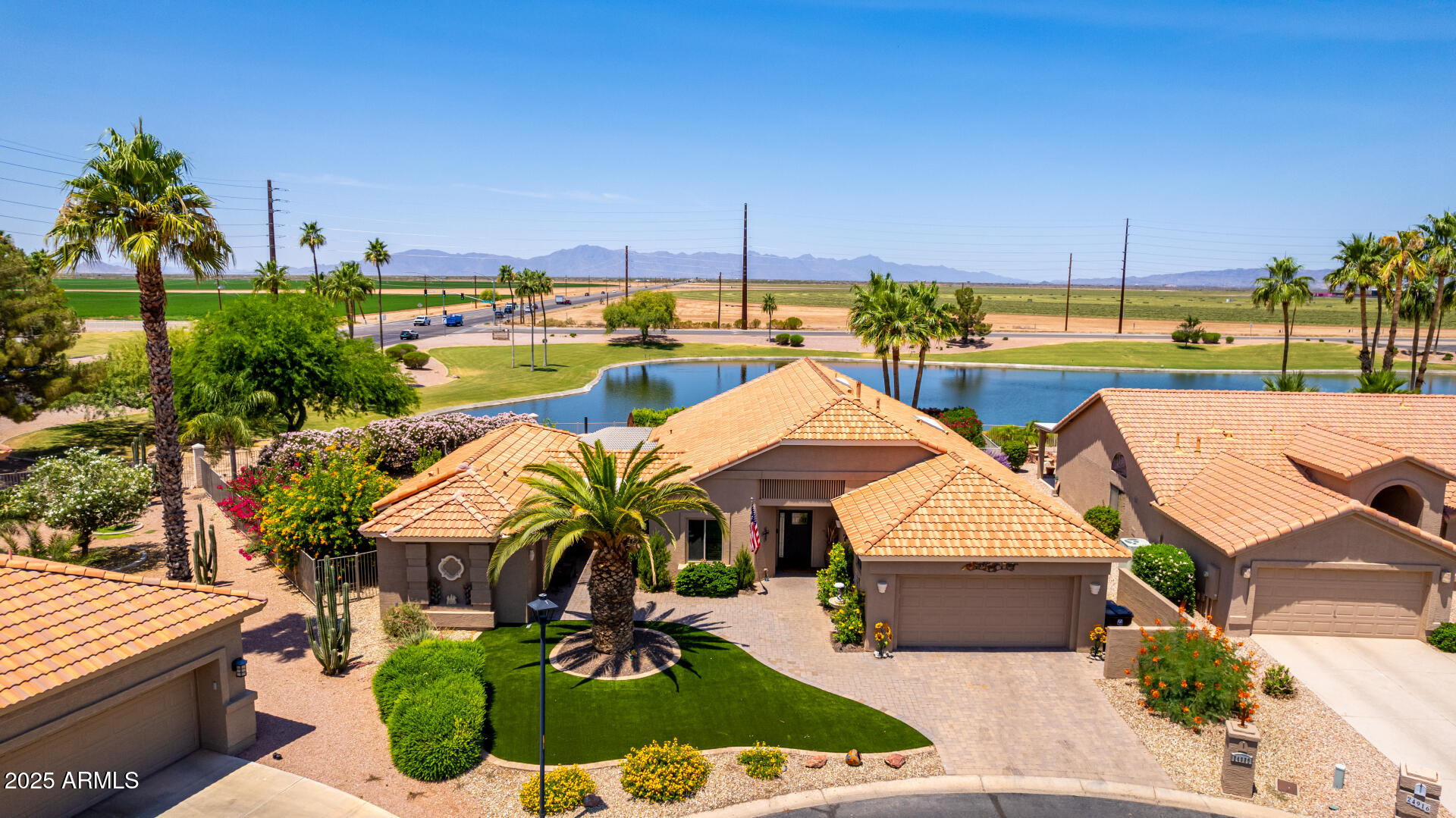24920 S MOONCREST Drive