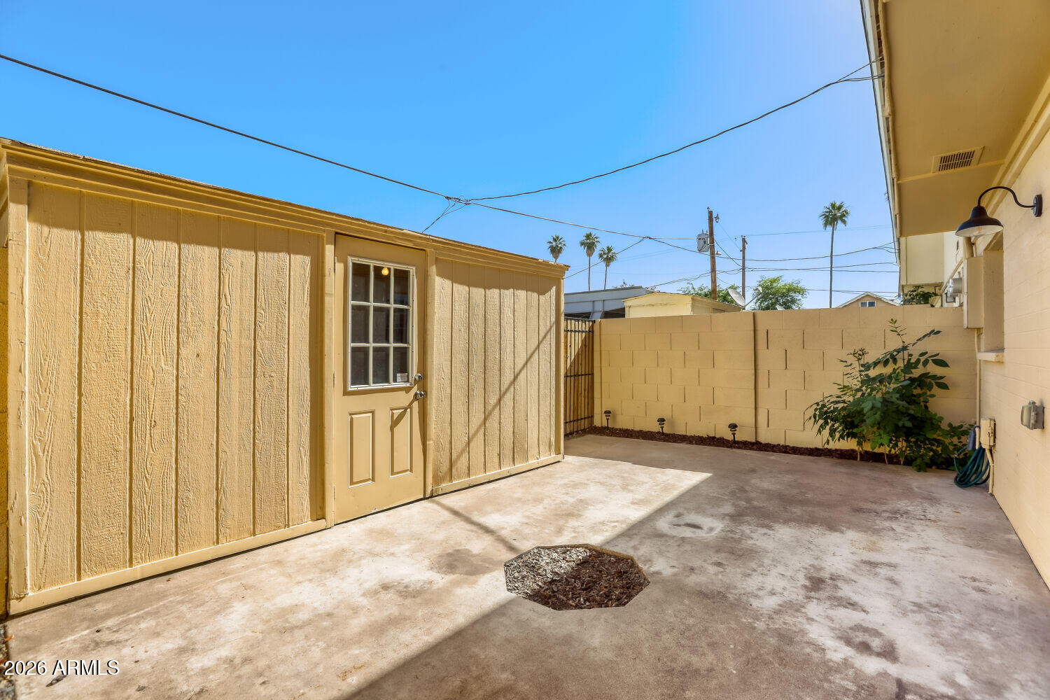 TEMPE GARDENS TOWNHOUSE CONDO LOT 81-169 - Residential