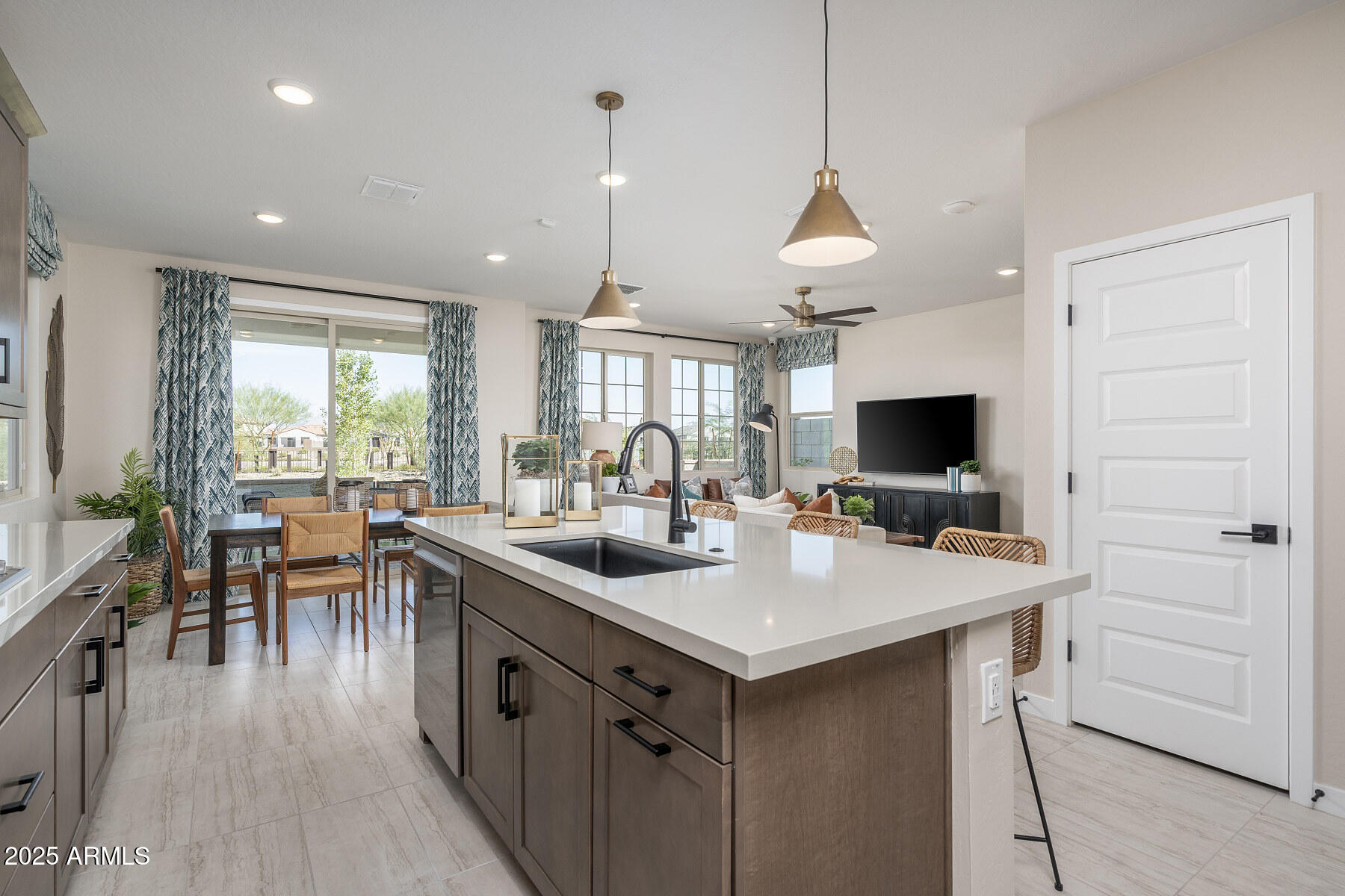 4503 S PAULI --