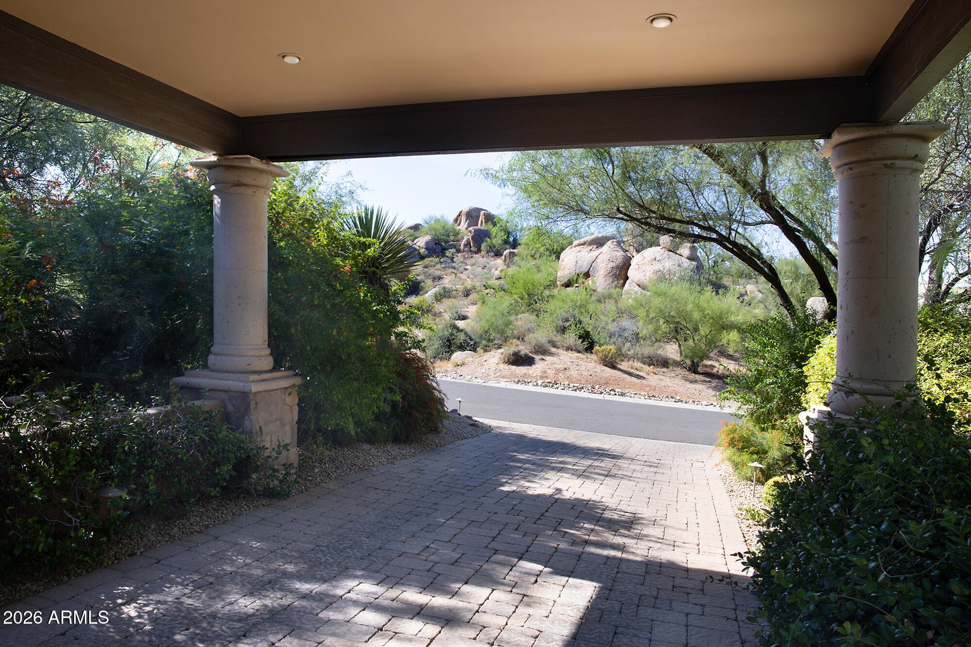 10681 E GREYTHORN Drive
