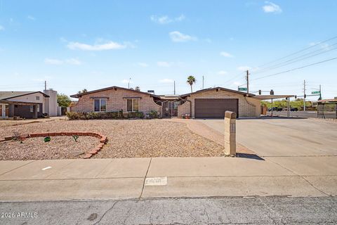 Photo of 4001 E Hancock Drive, Phoenix, AZ 85028 (MLS # 7034591)