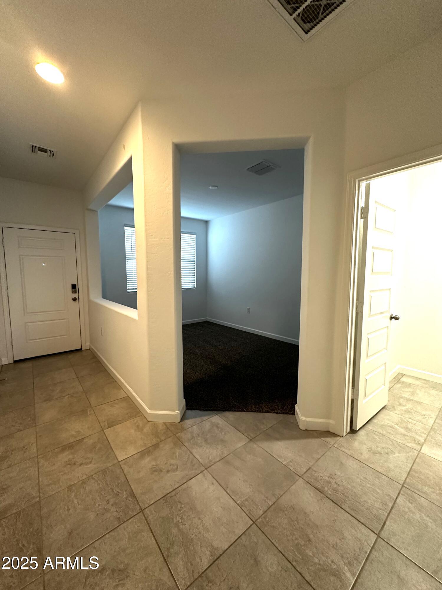 3241 W SHANLEY Avenue