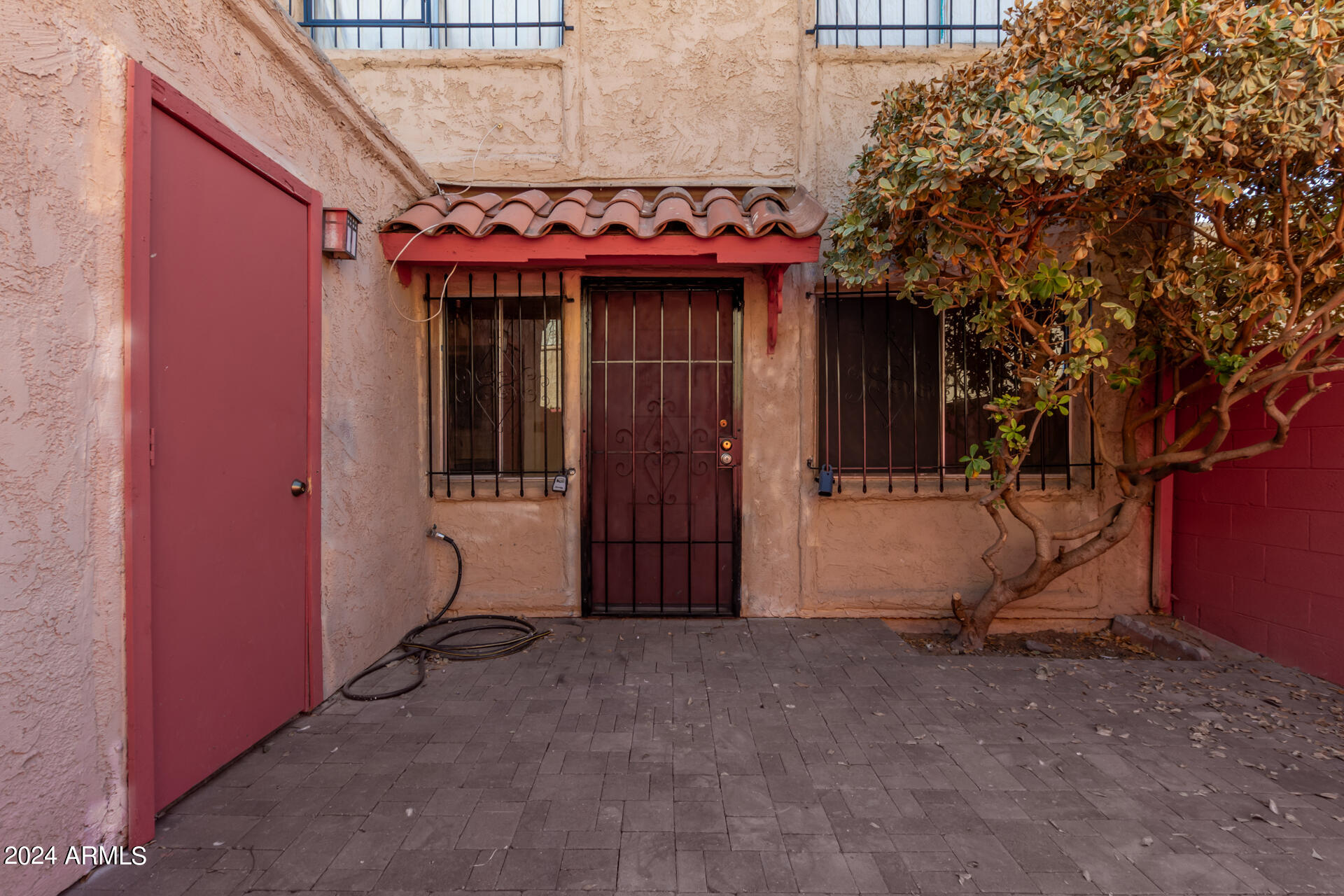 6730 W MONTEROSA Street
