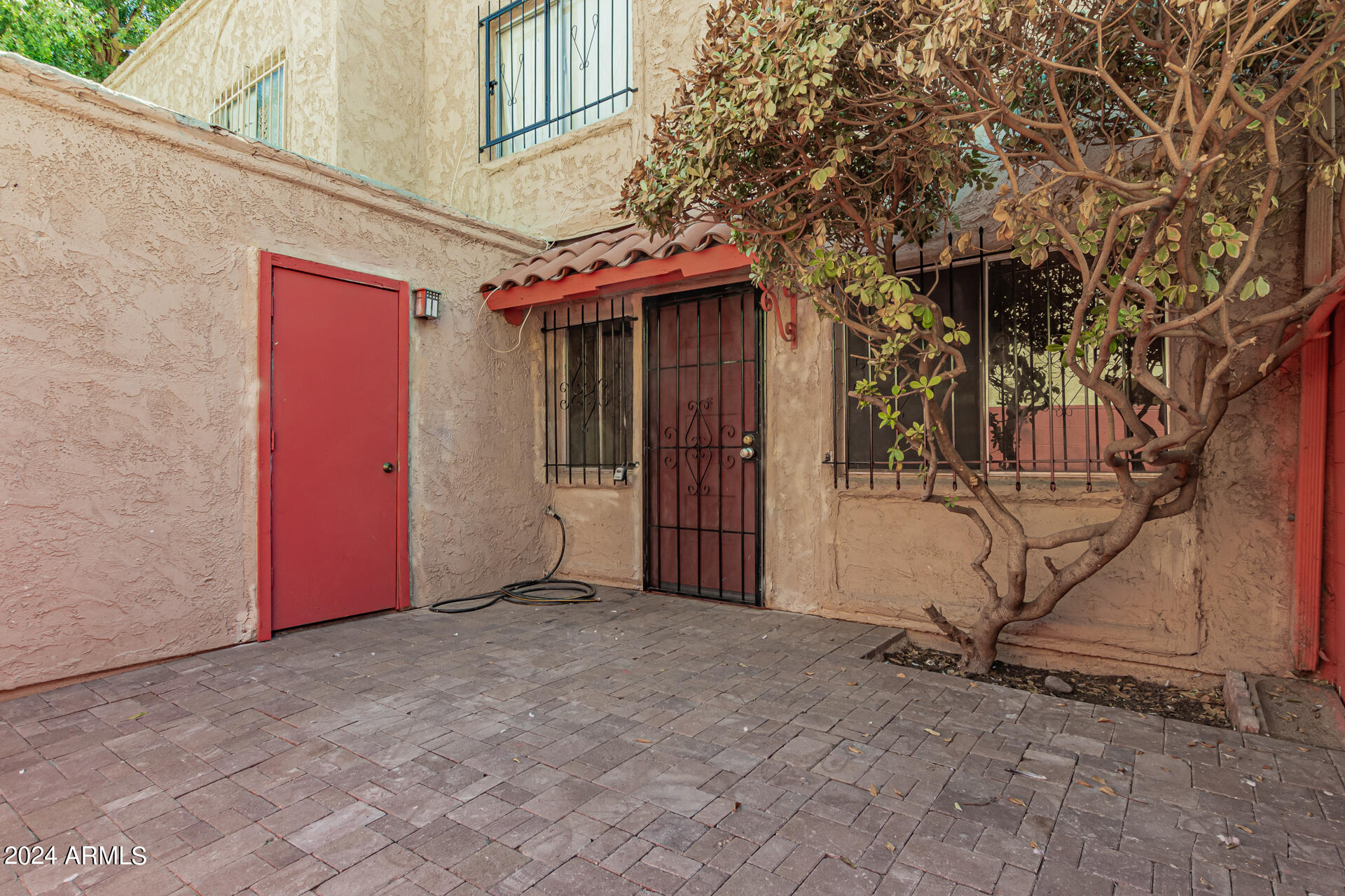 6730 W MONTEROSA Street
