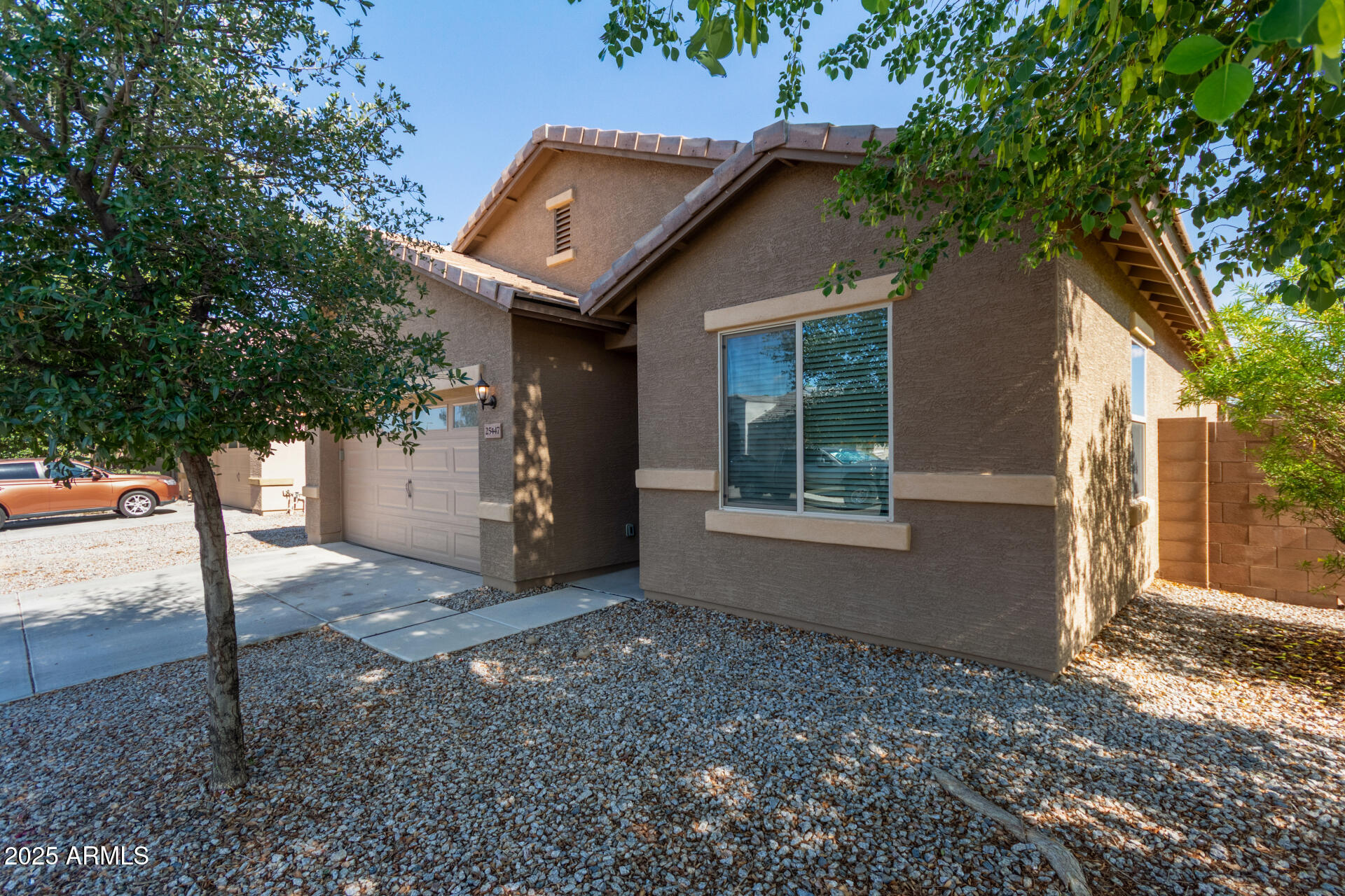 25447 W HEATHERMOOR Drive