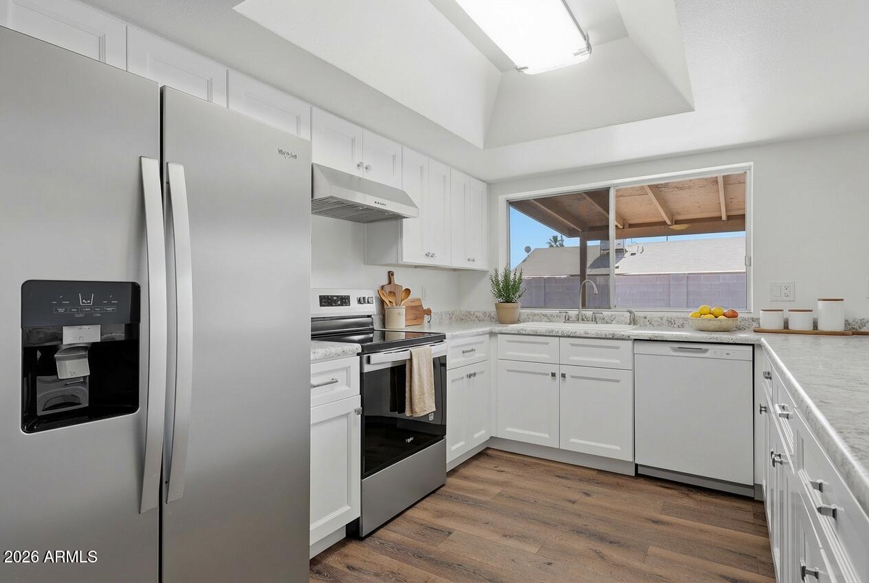 1643 E IMPALA Avenue