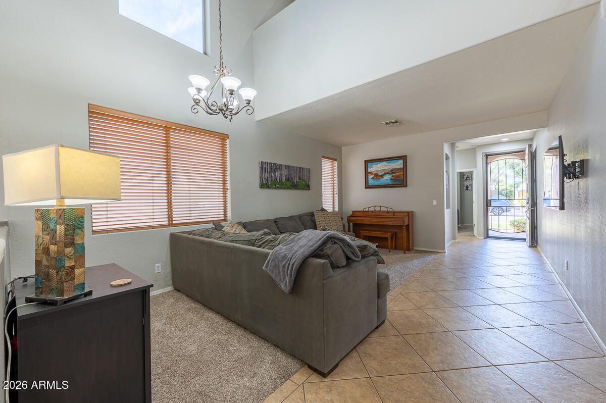 3328 E MERLOT Street