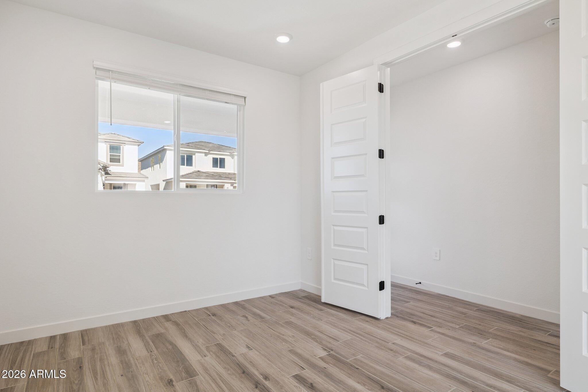 2535 E VILLA LINDA Drive