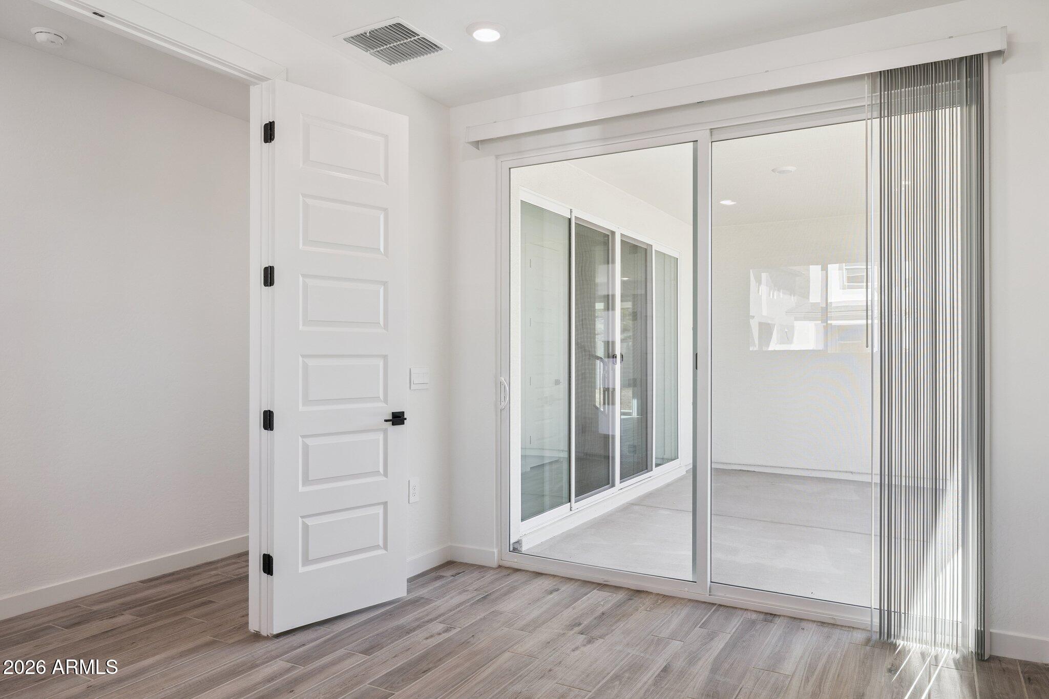 2535 E VILLA LINDA Drive