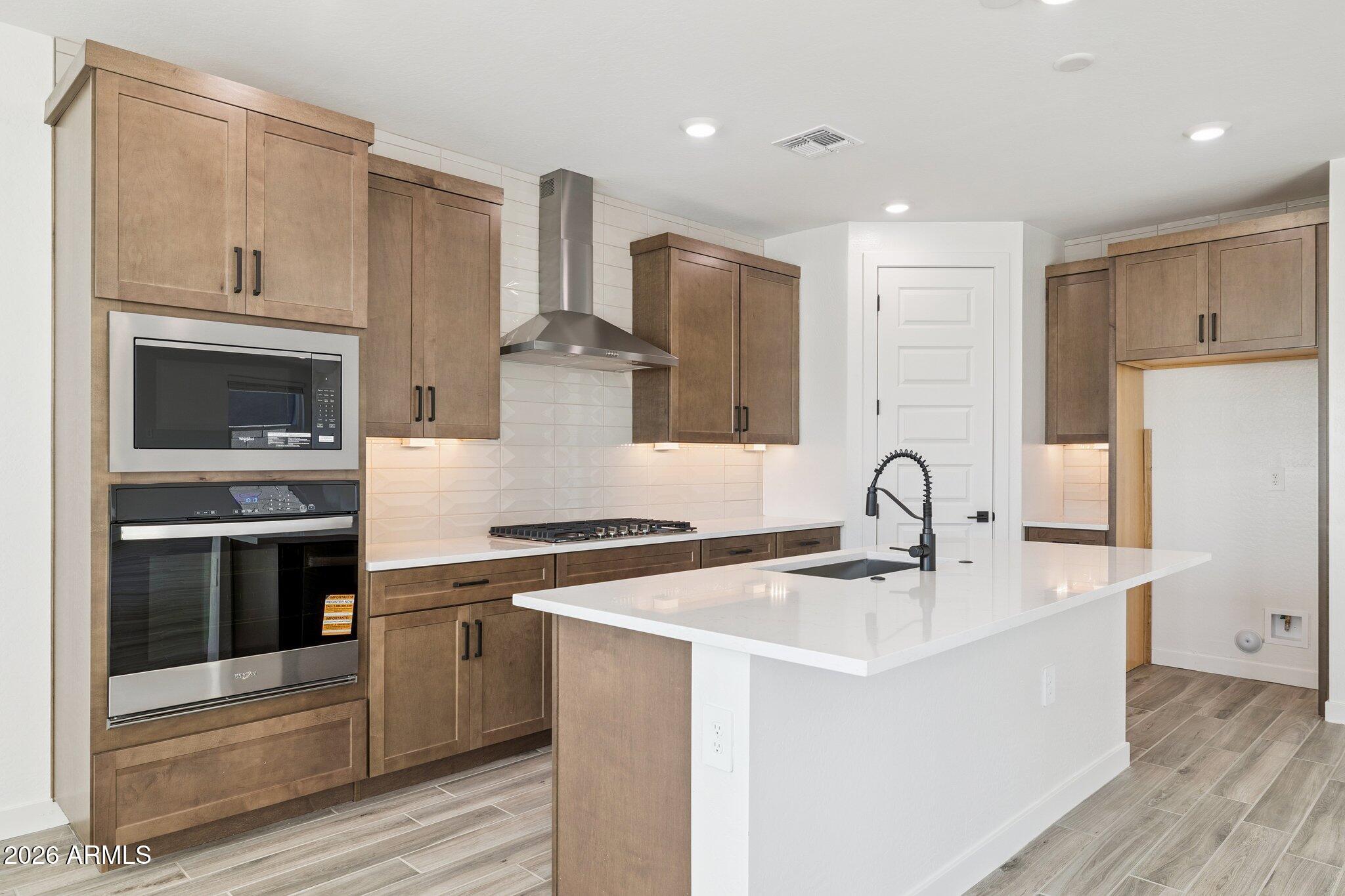 2535 E VILLA LINDA Drive