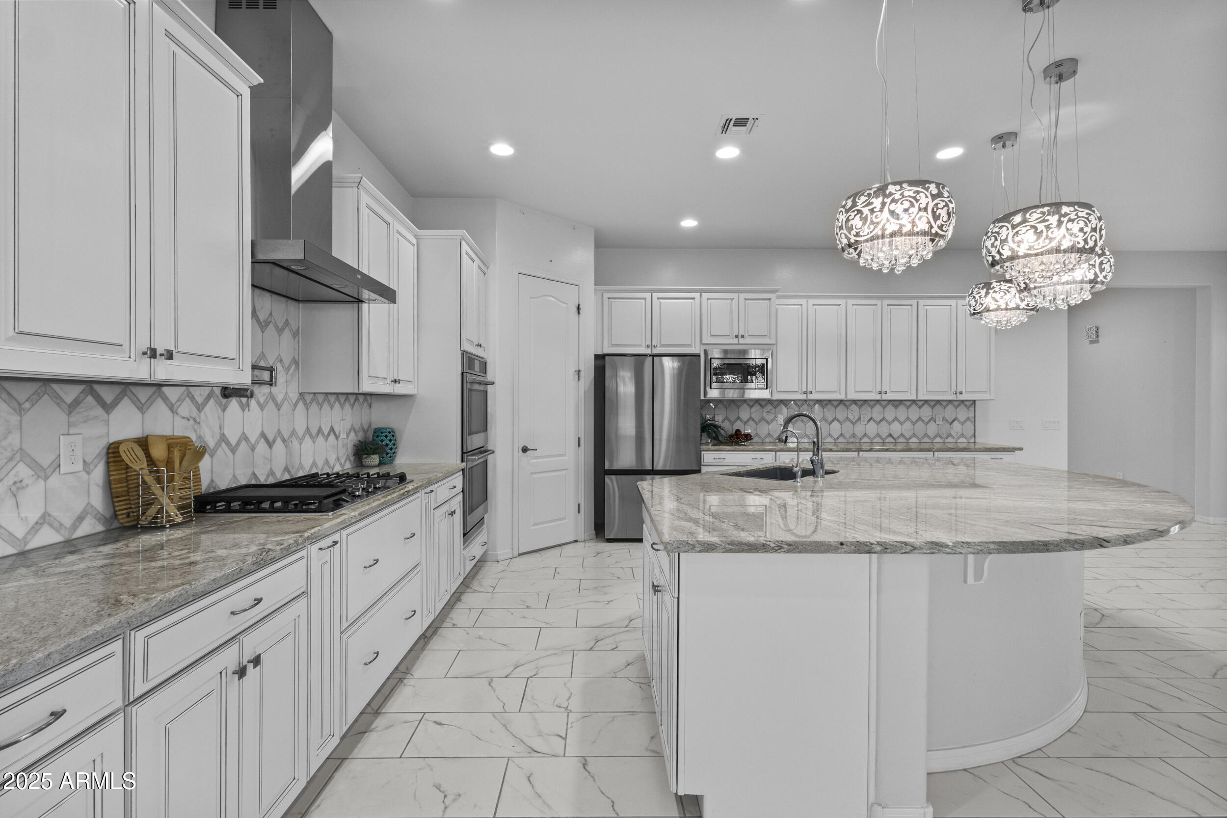 9390 W PARKSIDE Lane