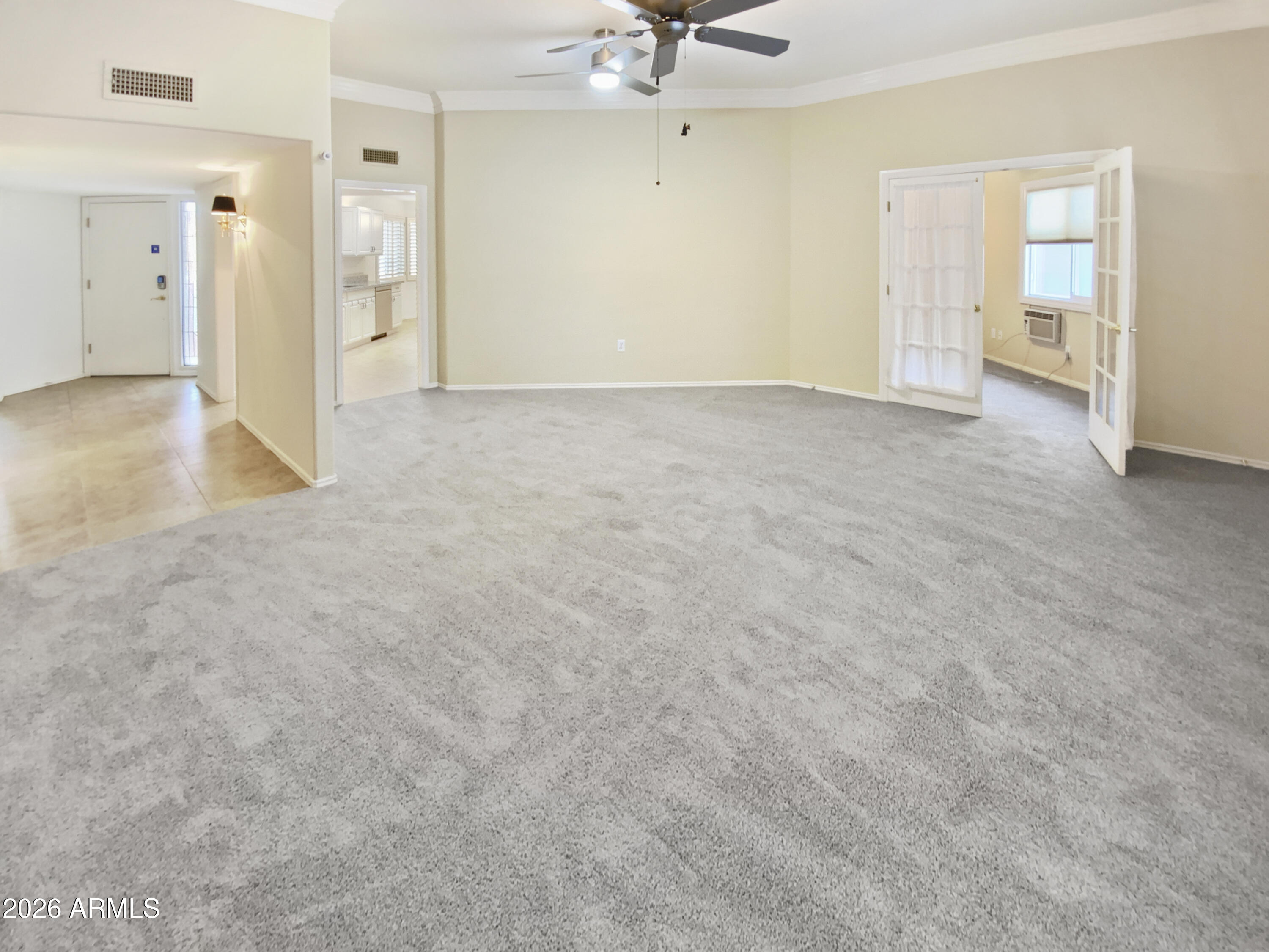 10401 W HUTTON Drive