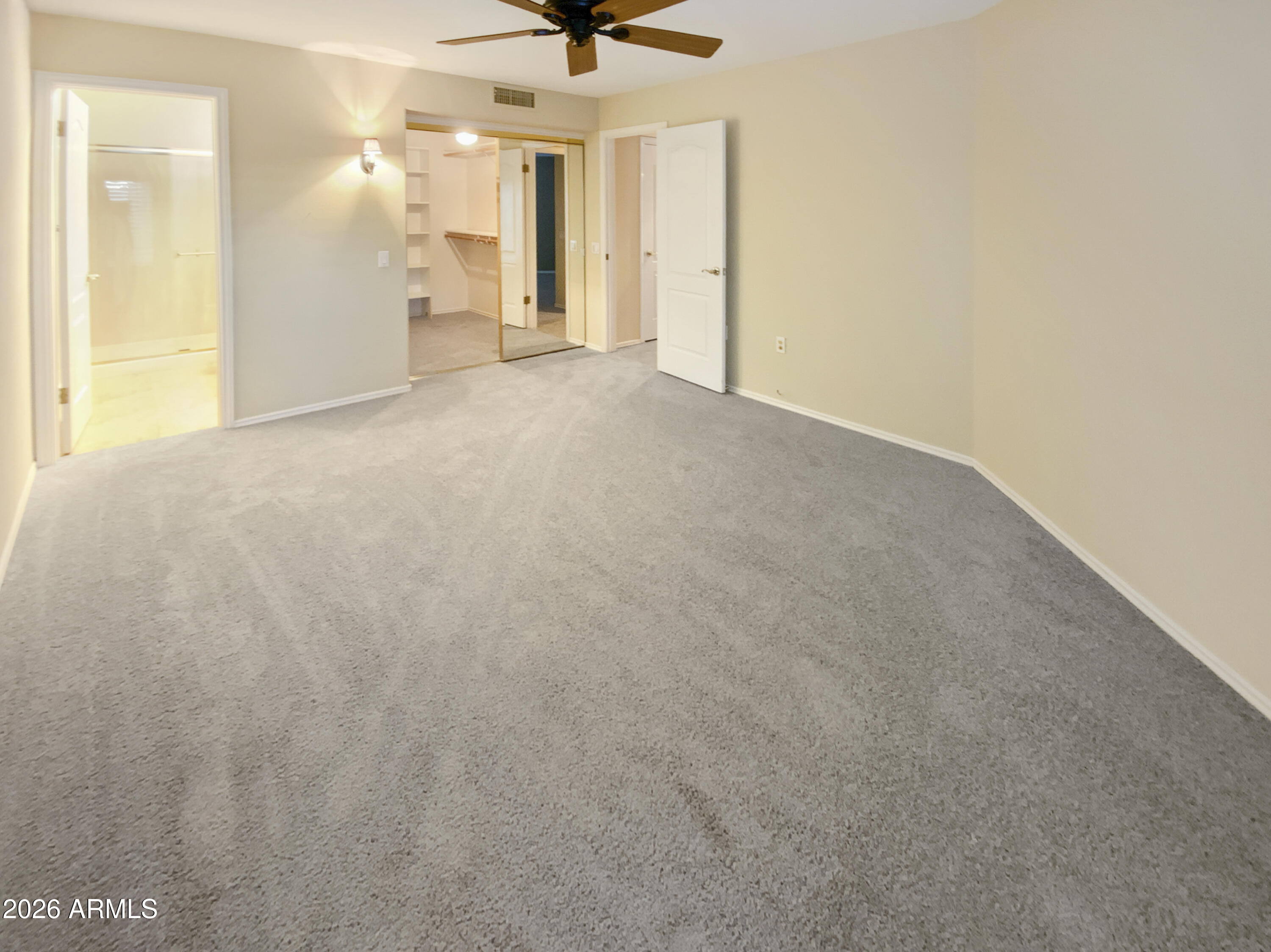 10401 W HUTTON Drive