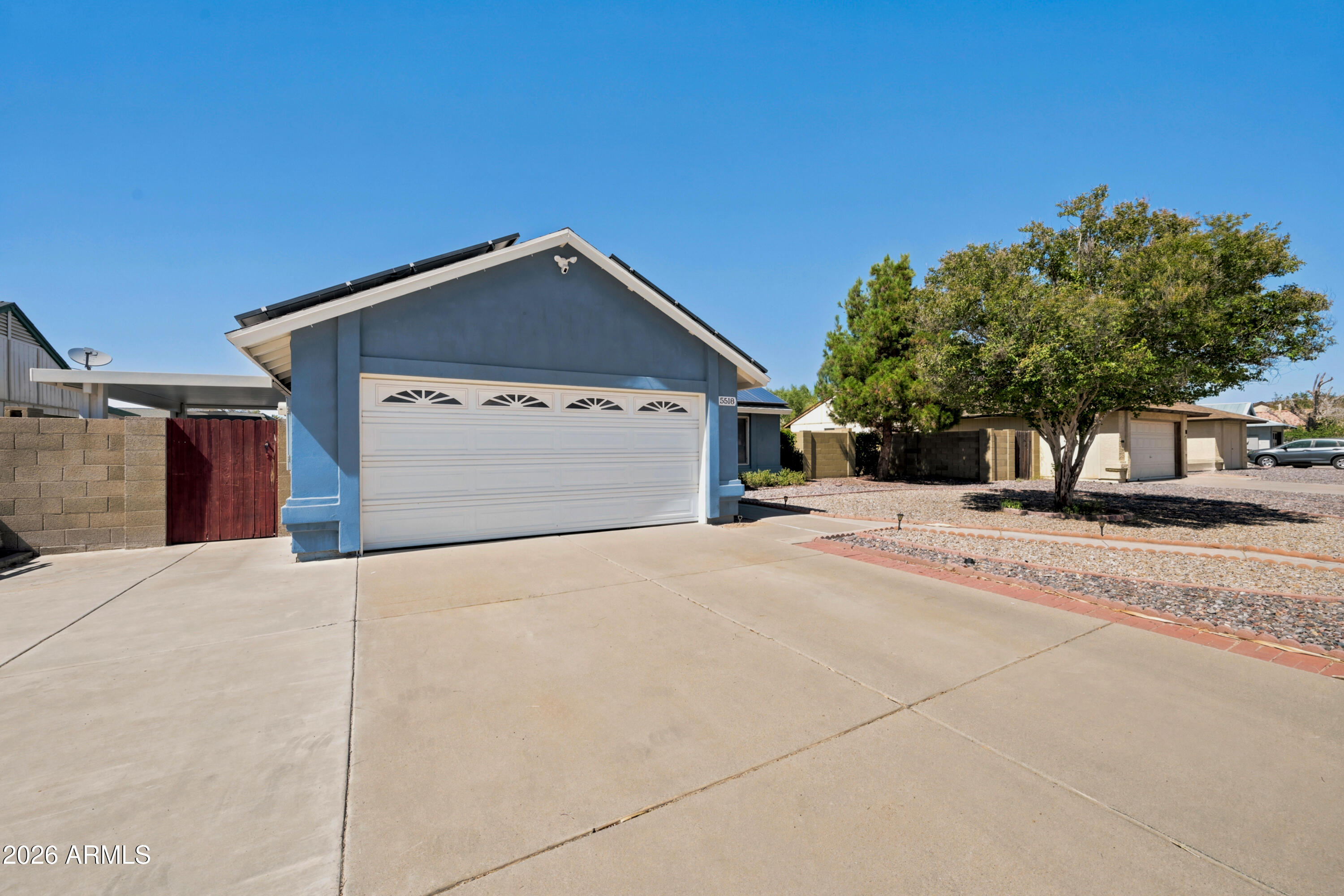 5518 W Whitten Street