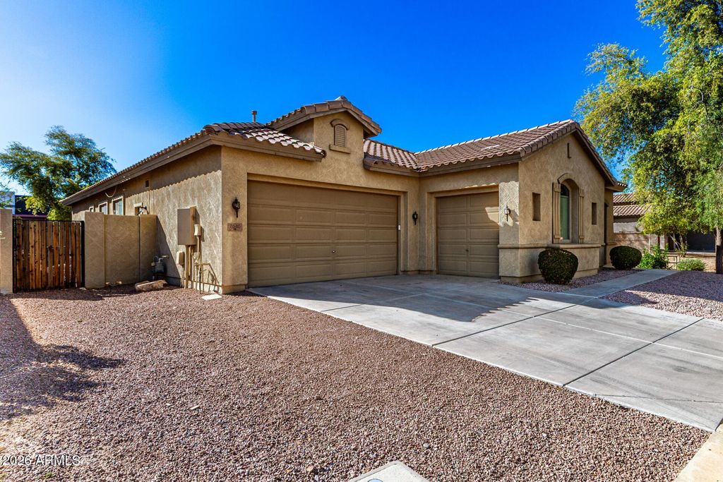 Photo of 2640 S Dragoon Drive, Chandler, AZ 85286 (MLS # 7001390)