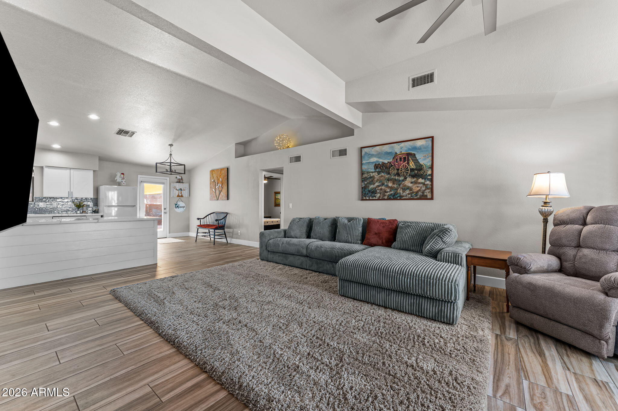 2105 W Terrace Drive