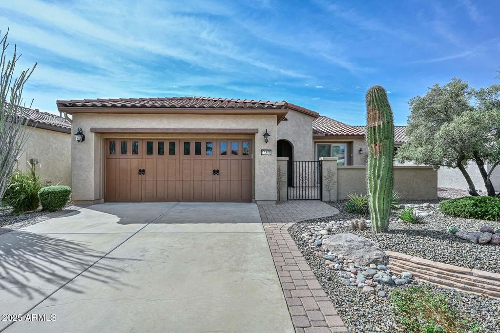 Photo of 12369 W Pinnacle Vista Drive, Peoria, AZ 85383 (MLS # 6921933)