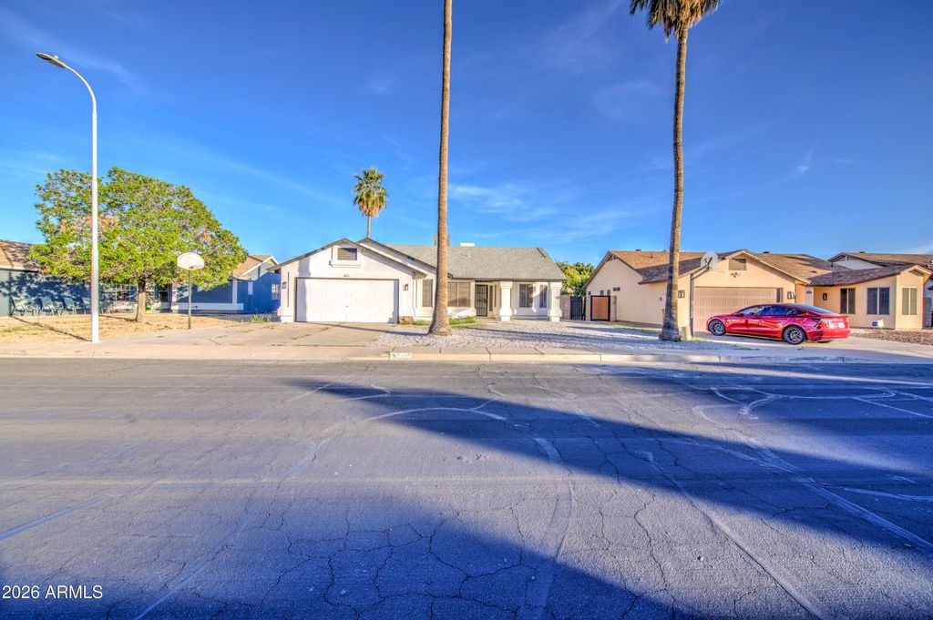 Photo of 6631 N 85th Avenue, Glendale, AZ 85305 (MLS # 6996048)