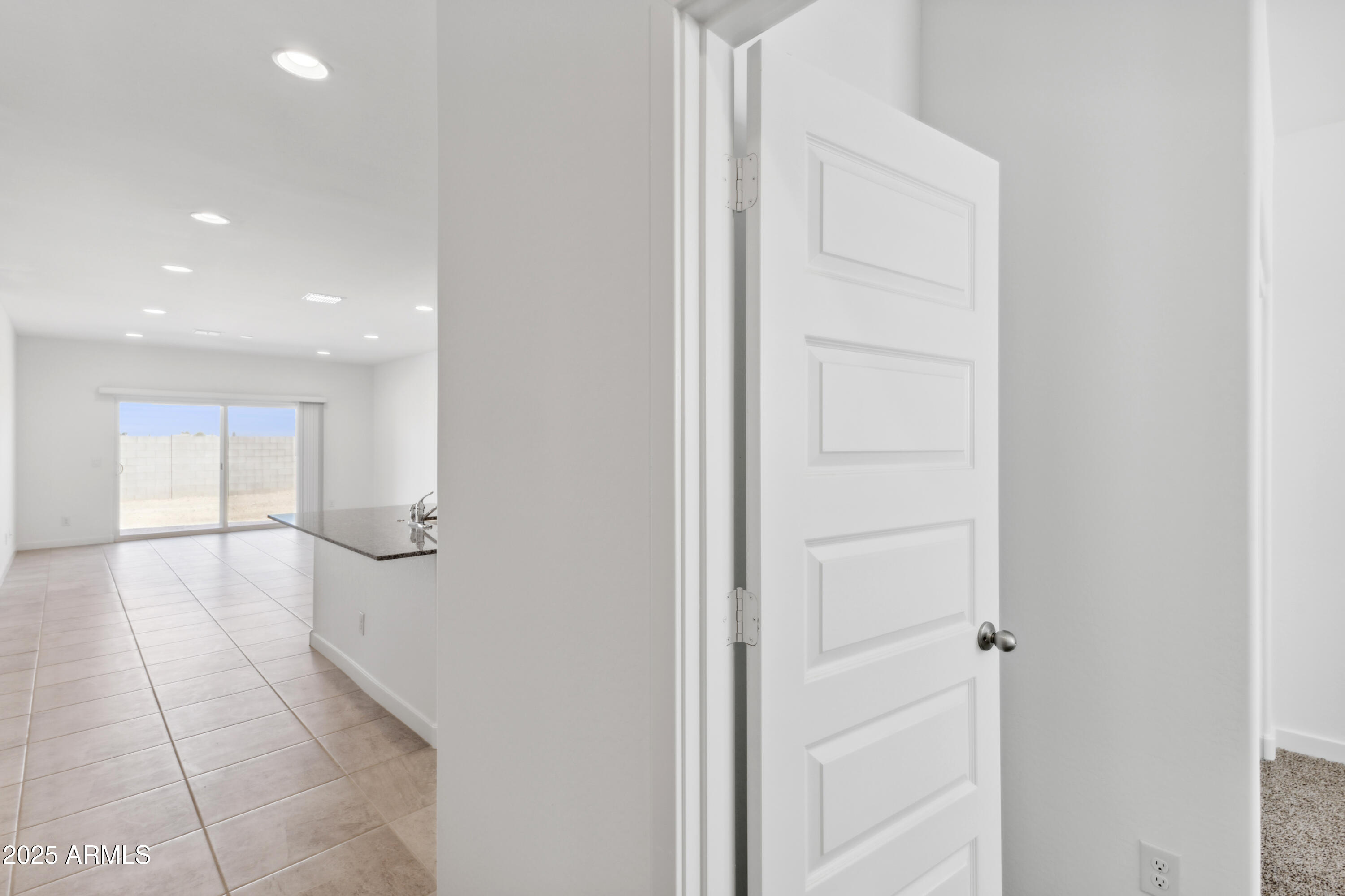 1337 W BEALEY Avenue