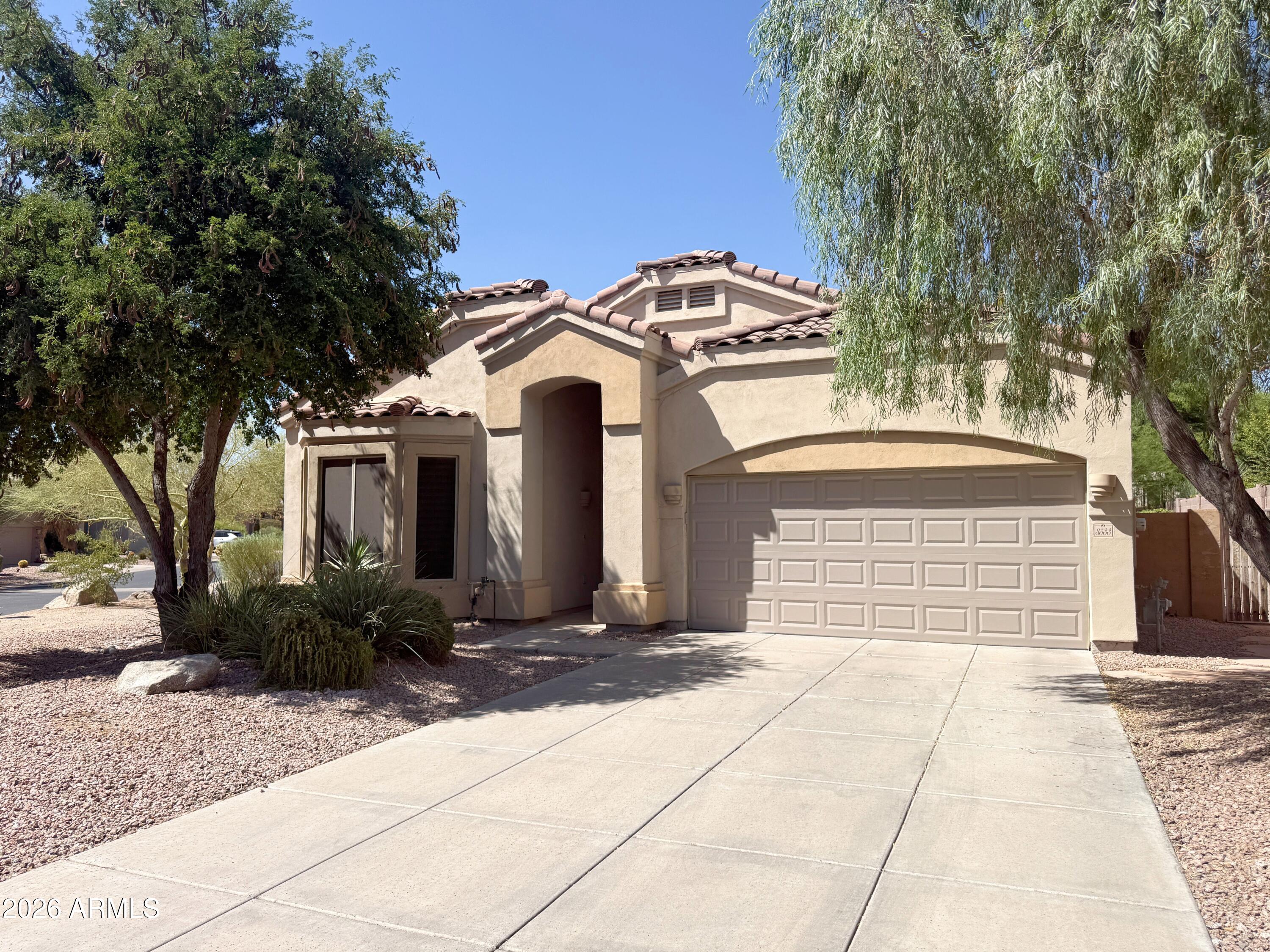 3533 N Desert Oasis --