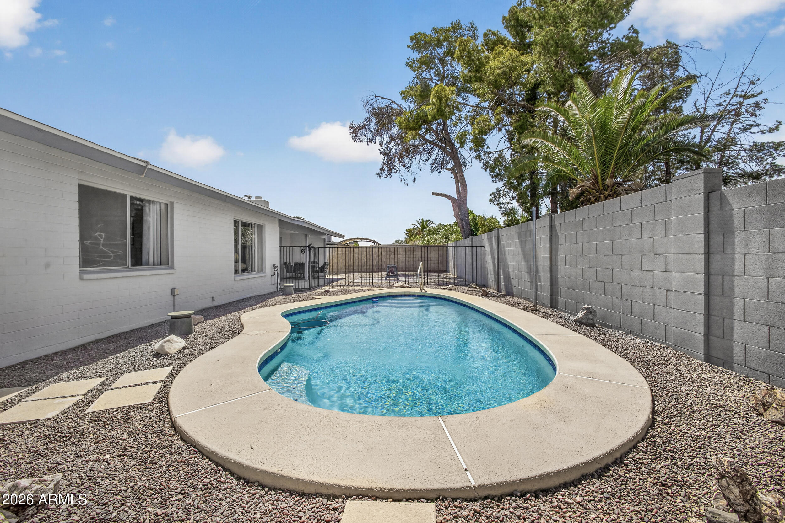 4726 W COLUMBINE Drive
