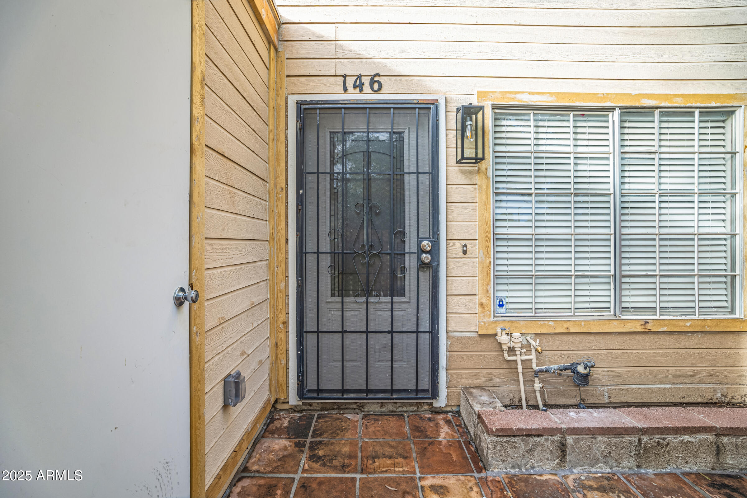 625 S WESTWOOD -- 146