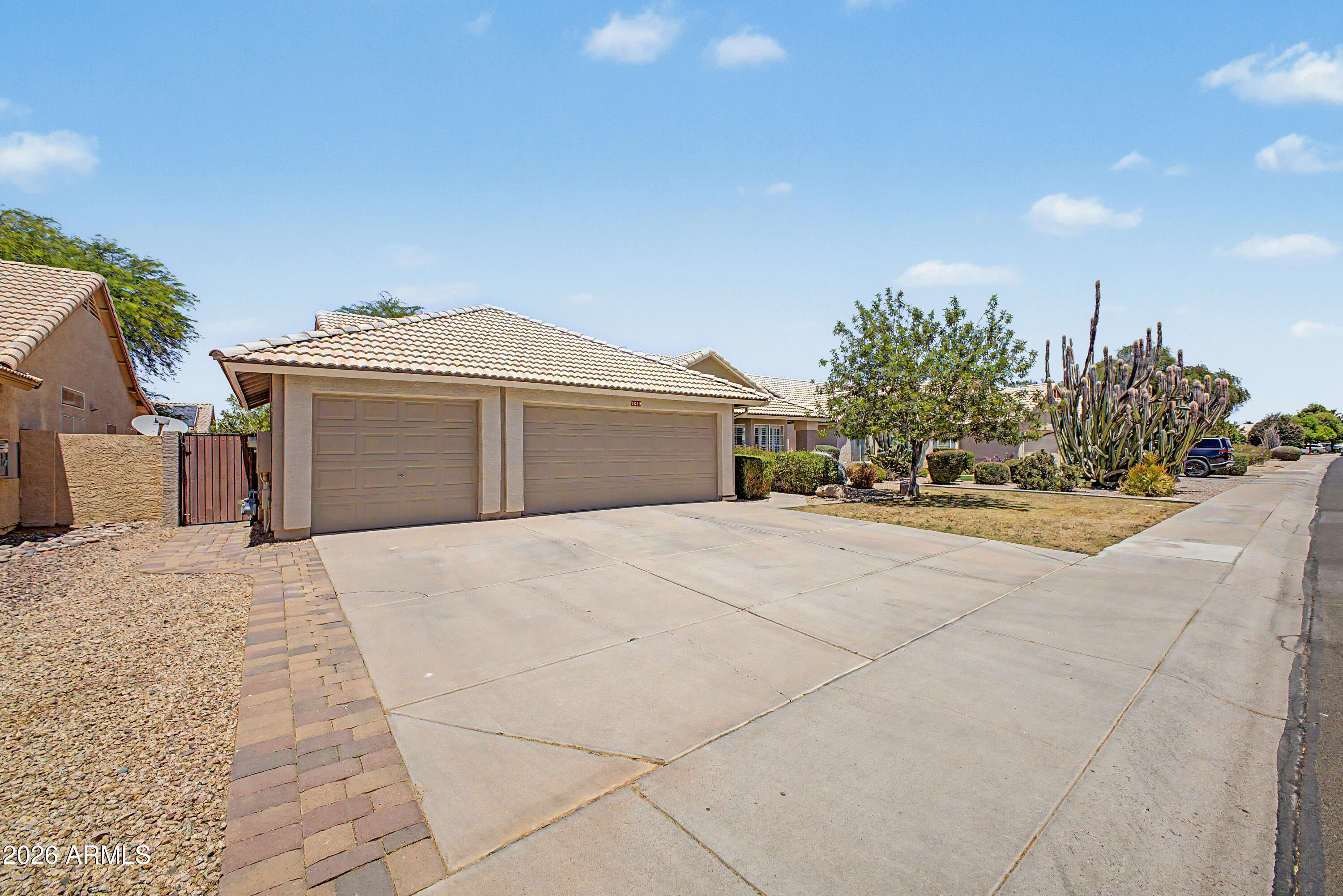 1580 E SAN TAN Street