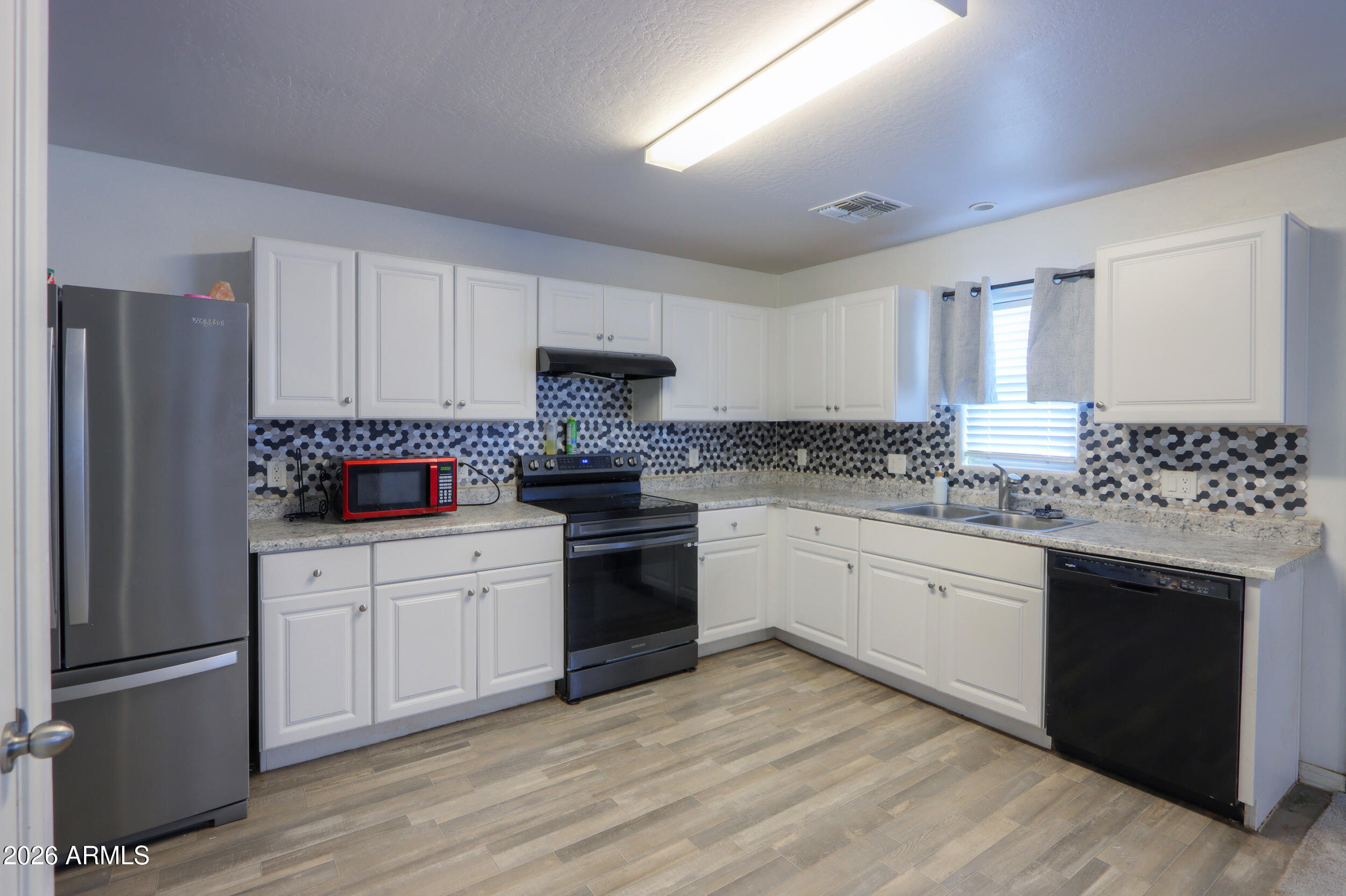PICACHO CROSSING (LOTS 1-6 & 57-322) - Residential