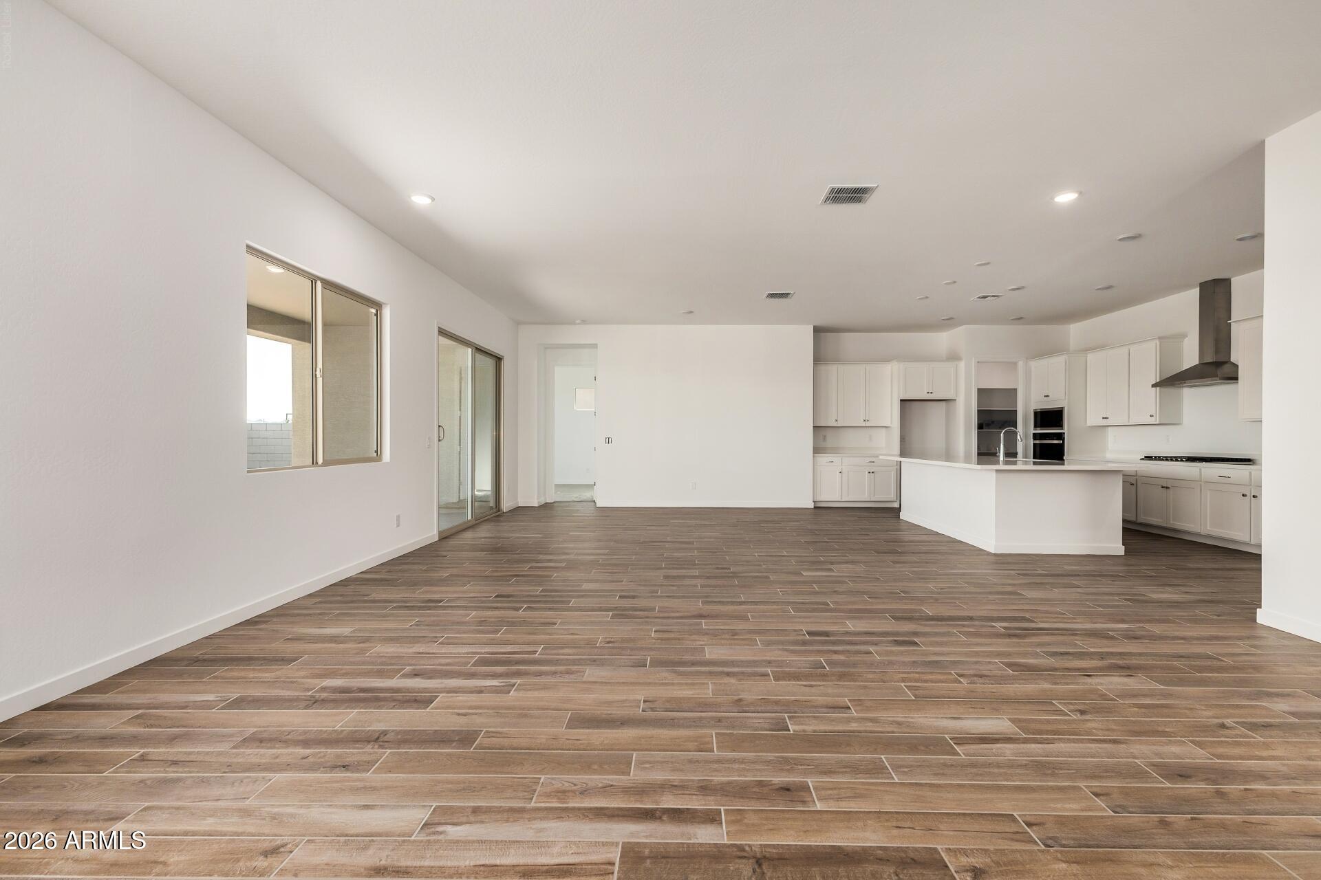 449 W Flax Drive