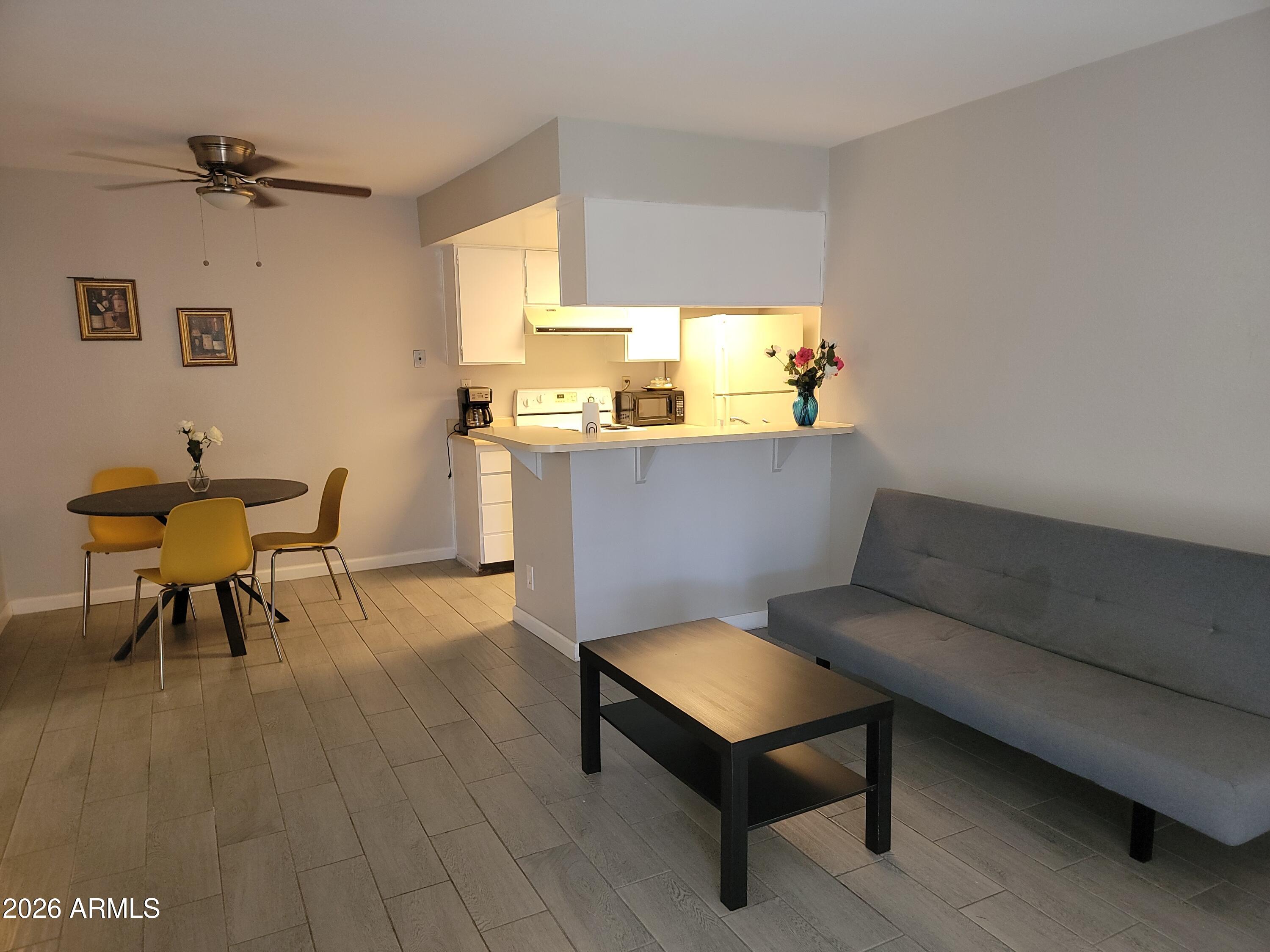 1111 E UNIVERSITY Drive 103