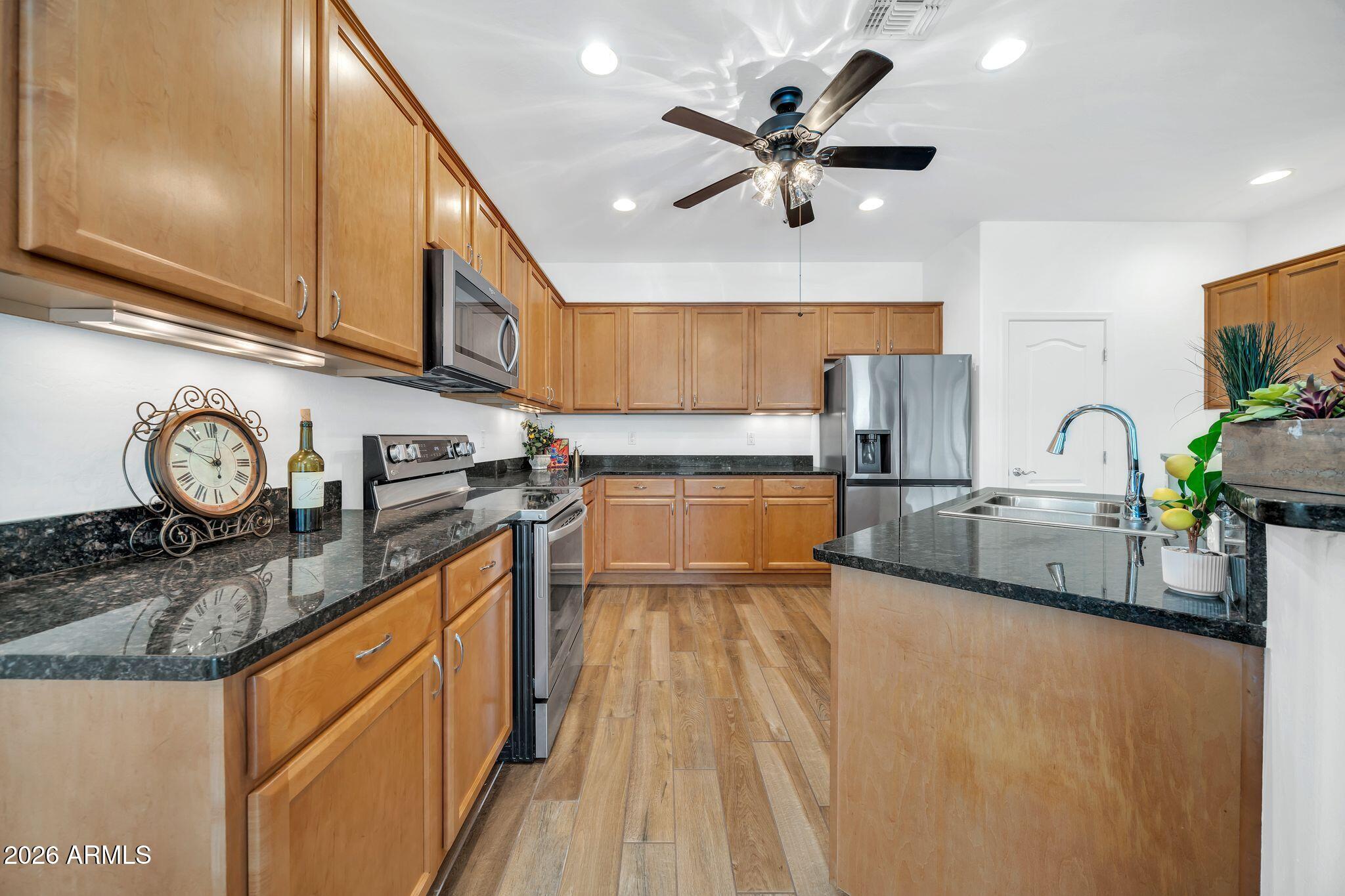 16435 W BERKELEY Road